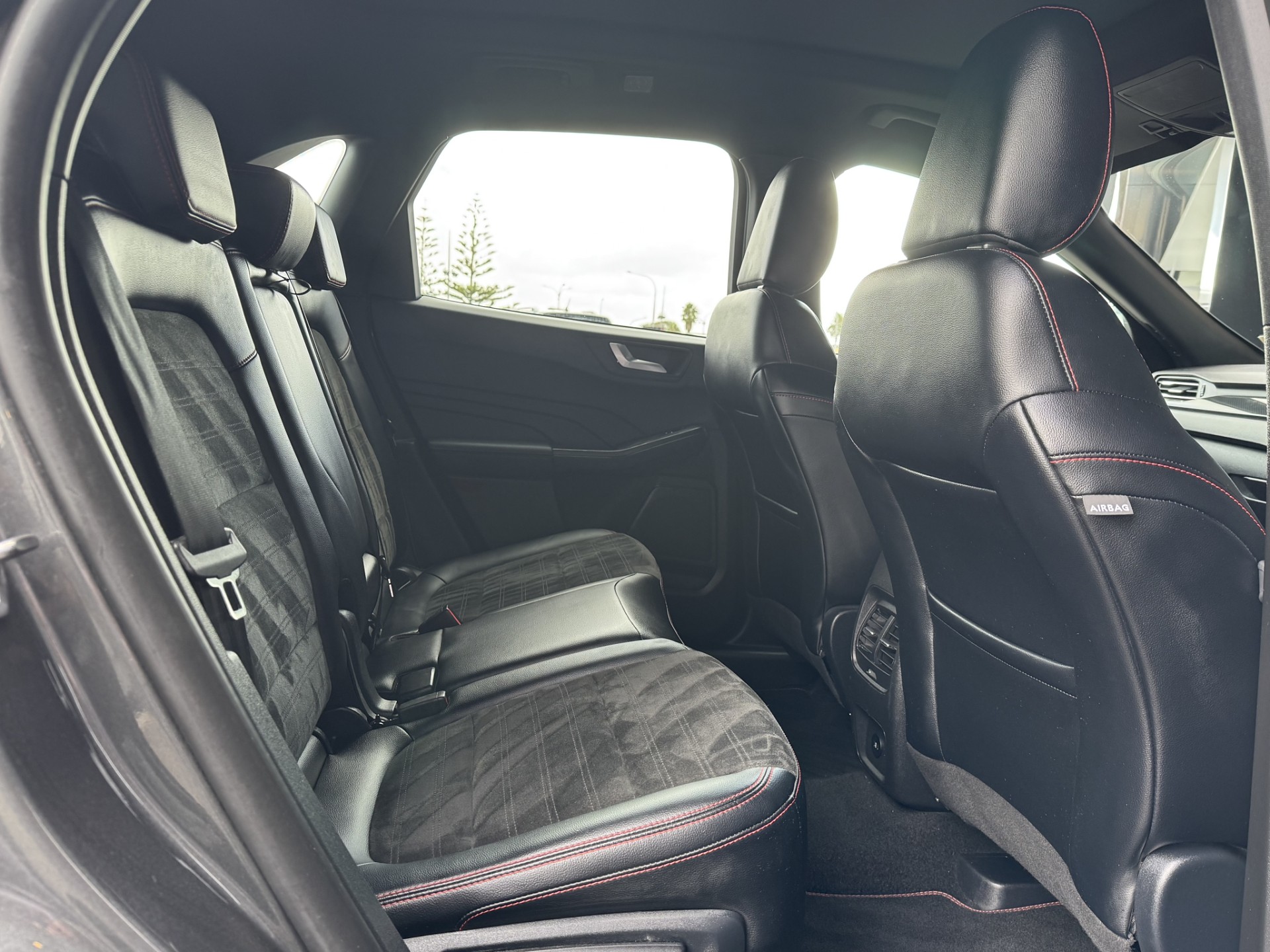 2023 Ford Escape ST-LINE X FHEV - Image 13