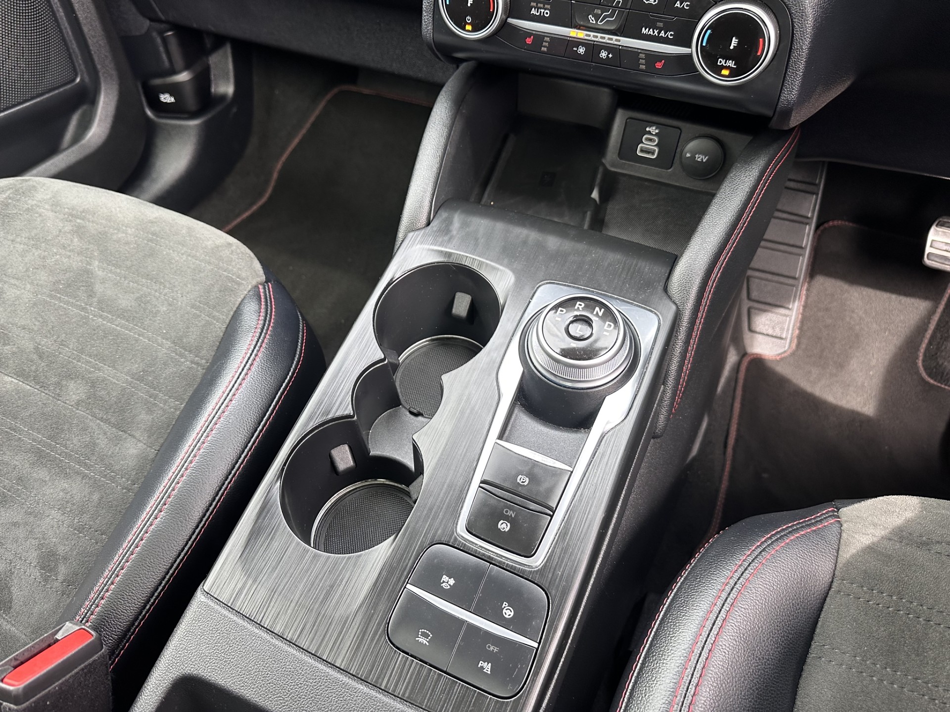 2023 Ford Escape St-Line X Awd Fhev - Image 14