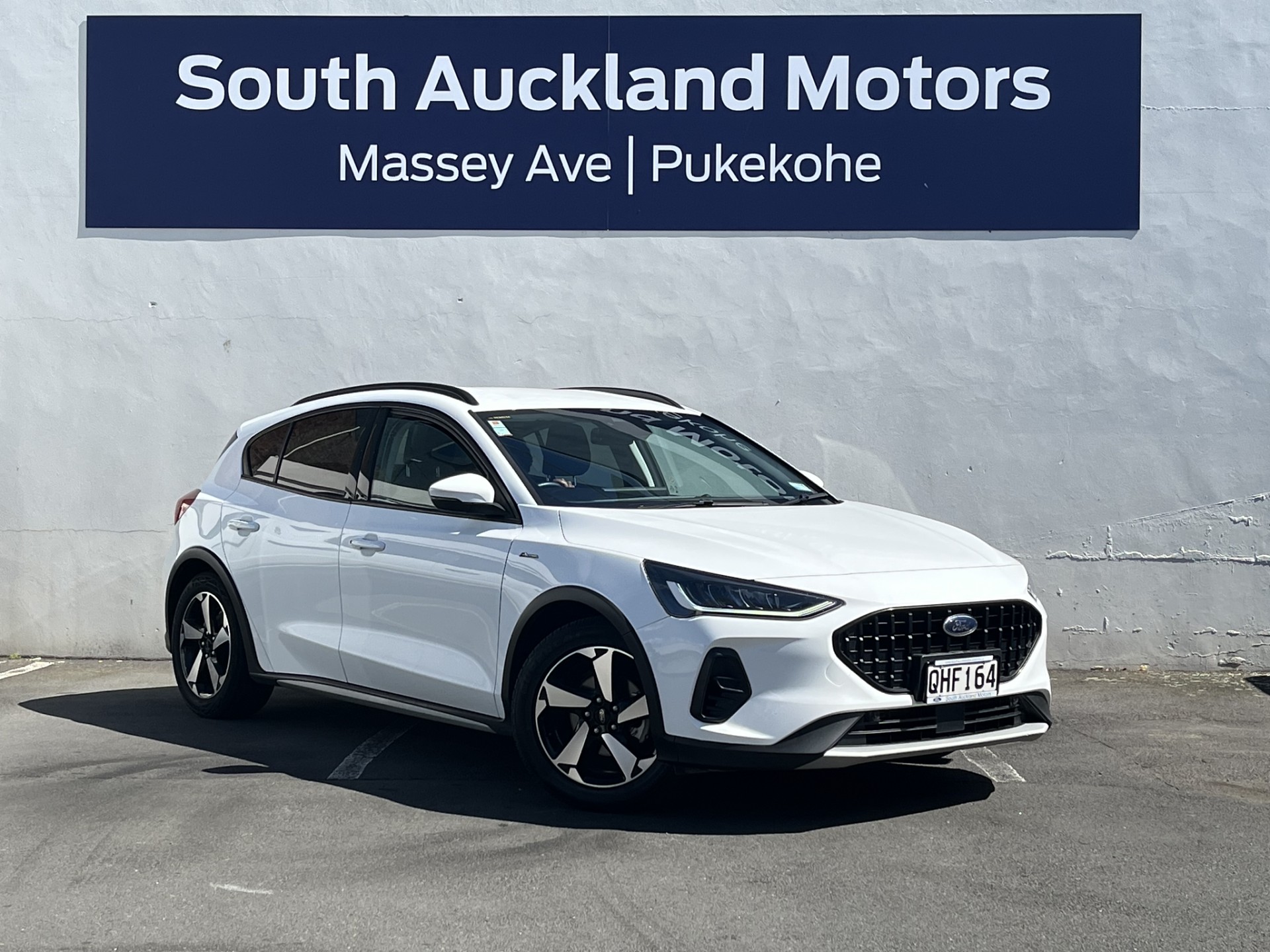 2023 Ford Focus Active Hybrid - Image 3