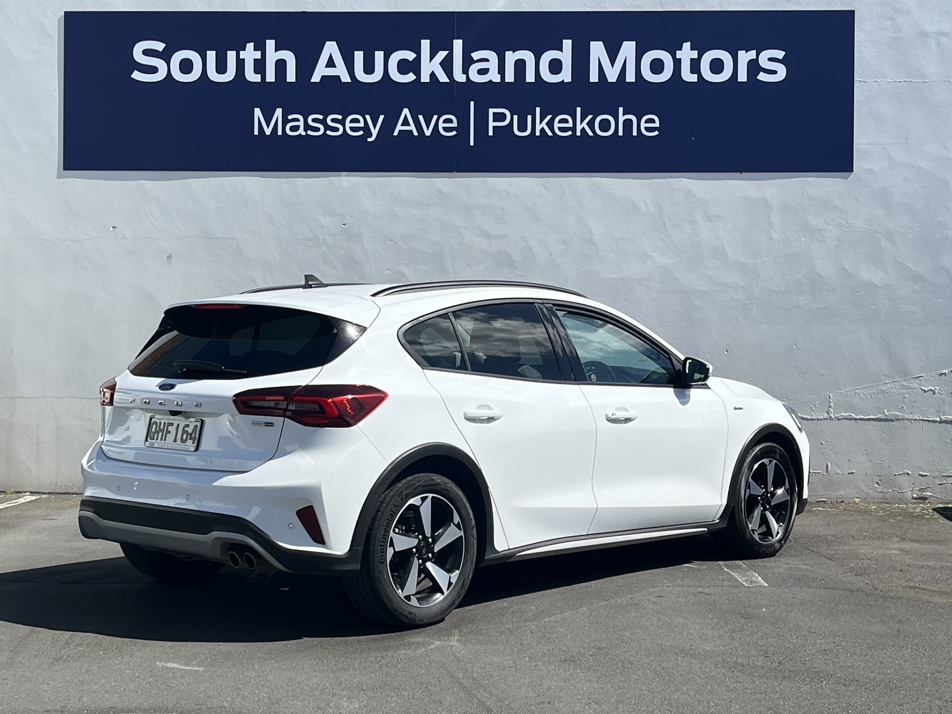 2023 Ford Focus Active Hybrid - Image 5