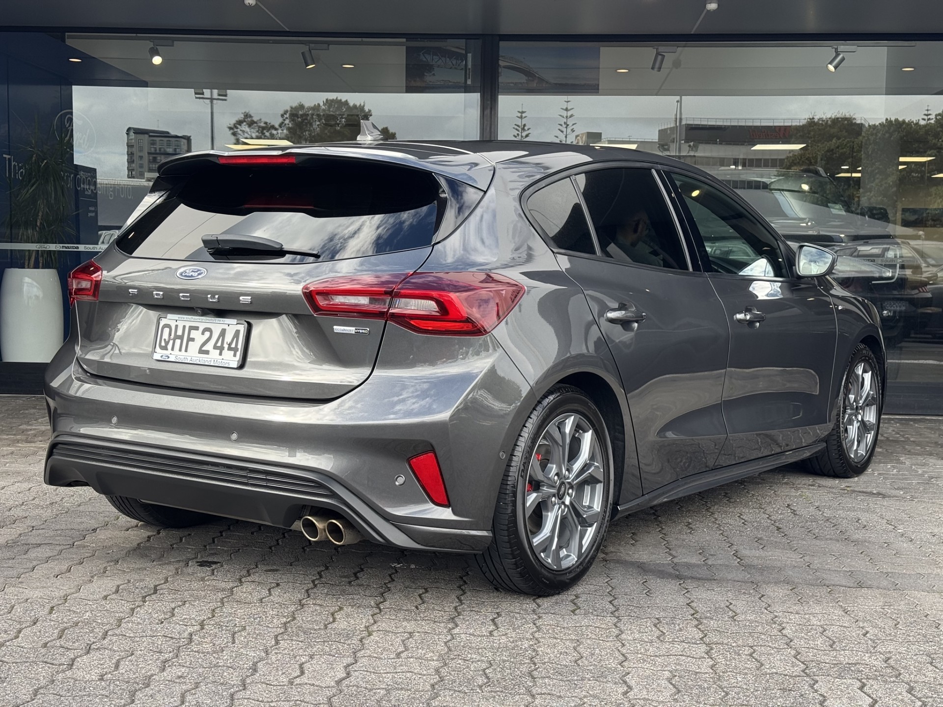 2023 Ford Focus ST-LINE X 1.0MPH - Image 7