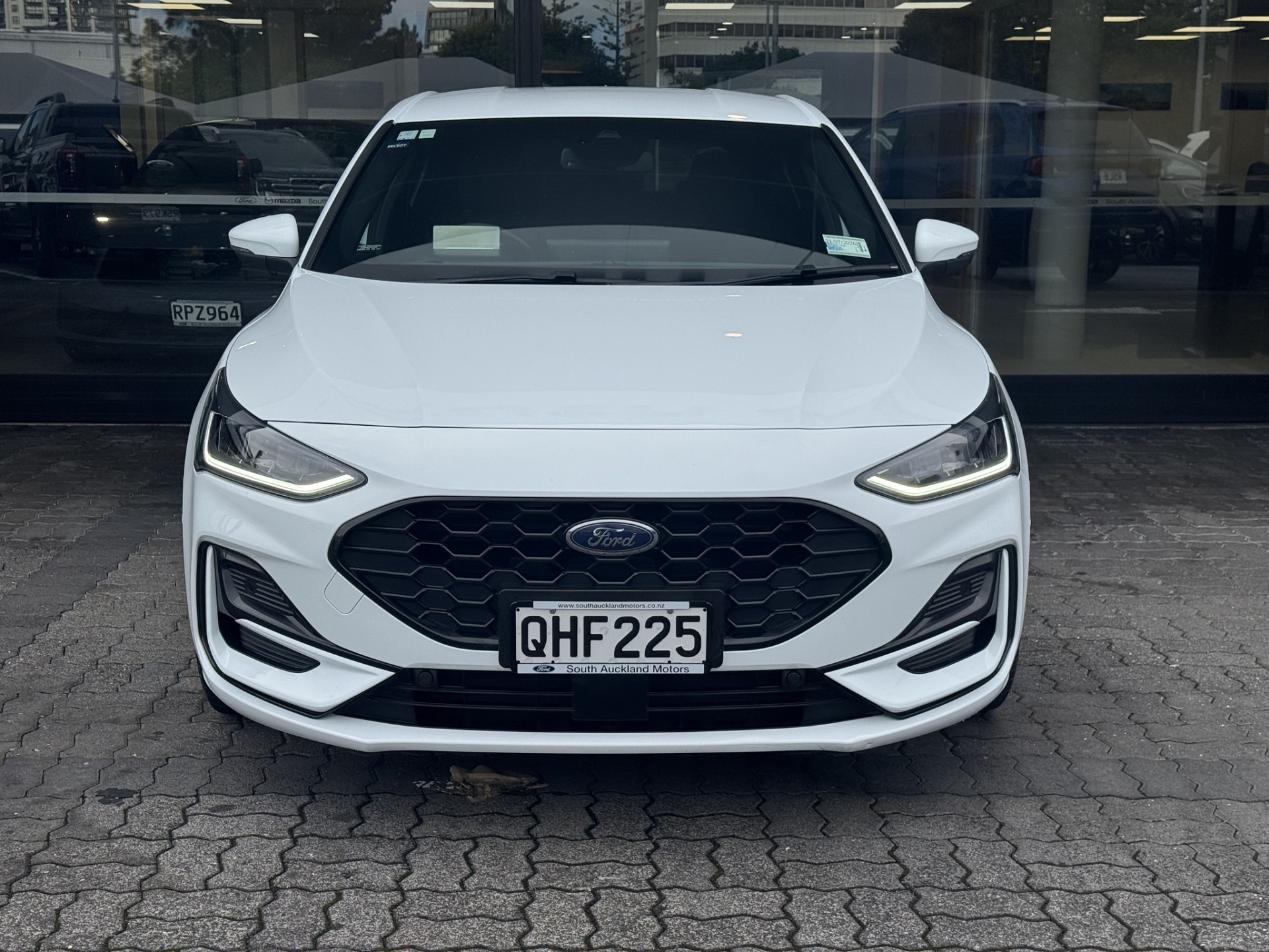 2023 Ford Focus ST-LINE X 1.0PMH - Image 2