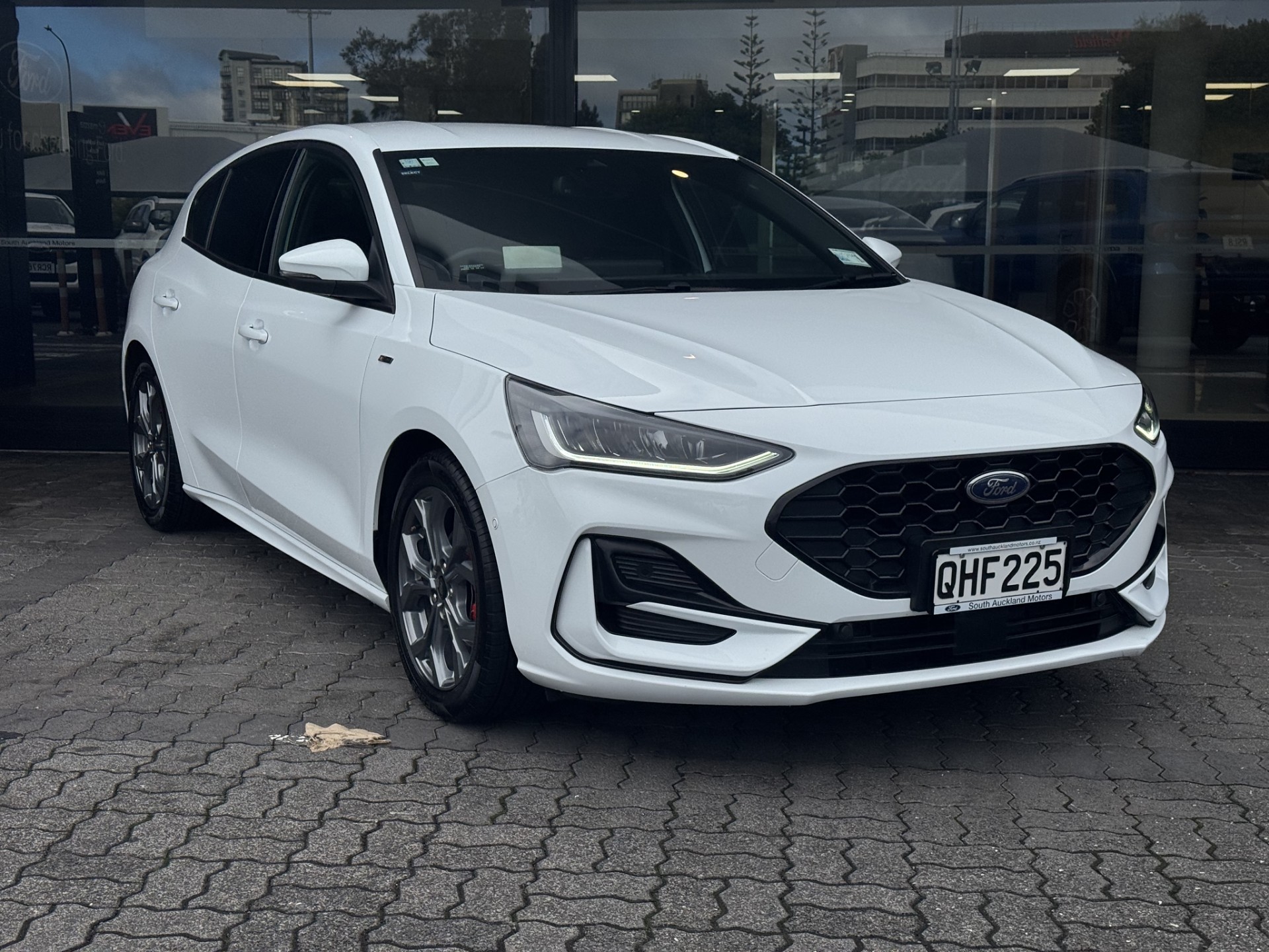2023 Ford Focus ST-LINE X 1.0PMH - Image 5