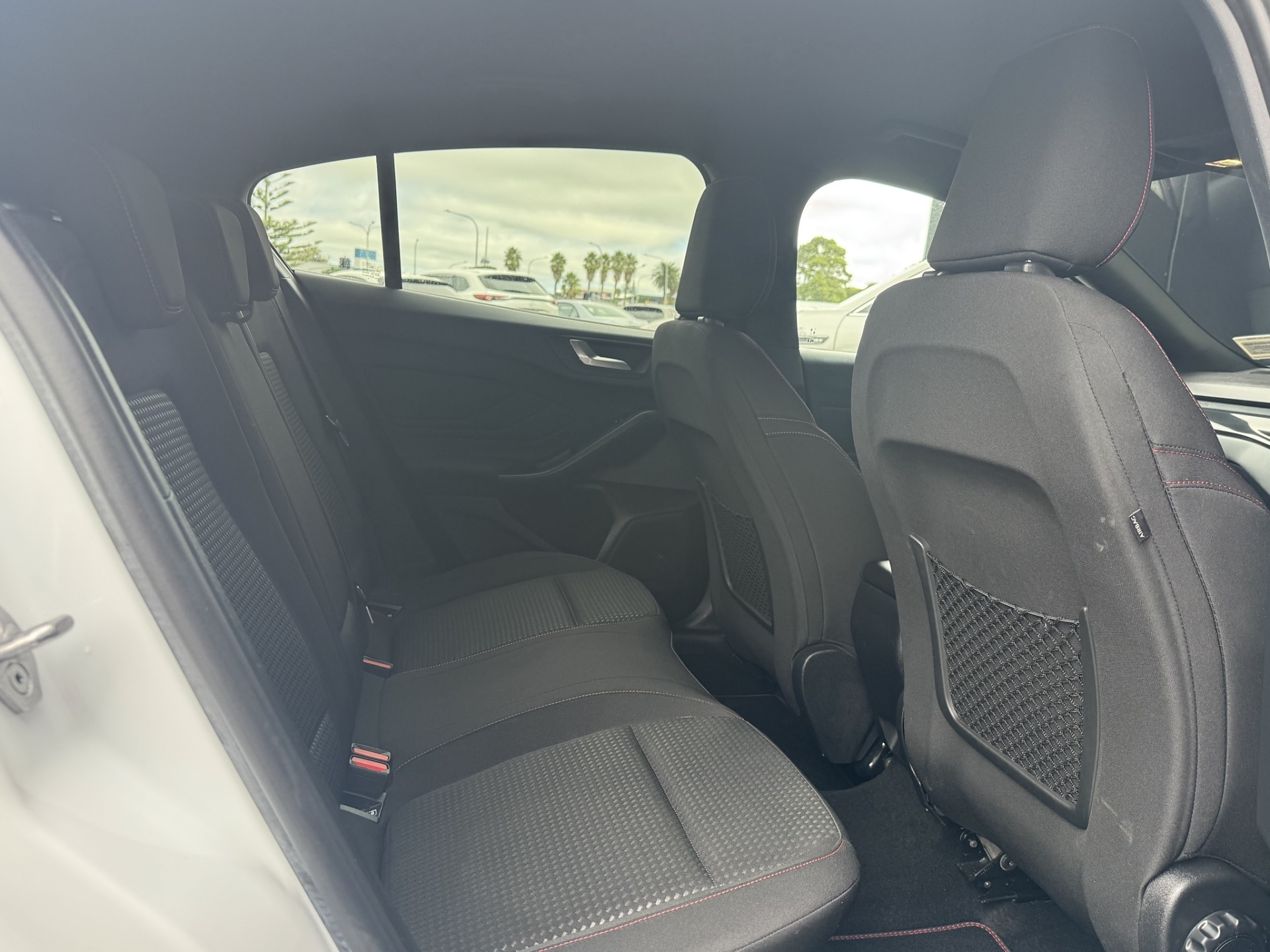 2023 Ford Focus ST-LINE X 1.0PMH - Image 13