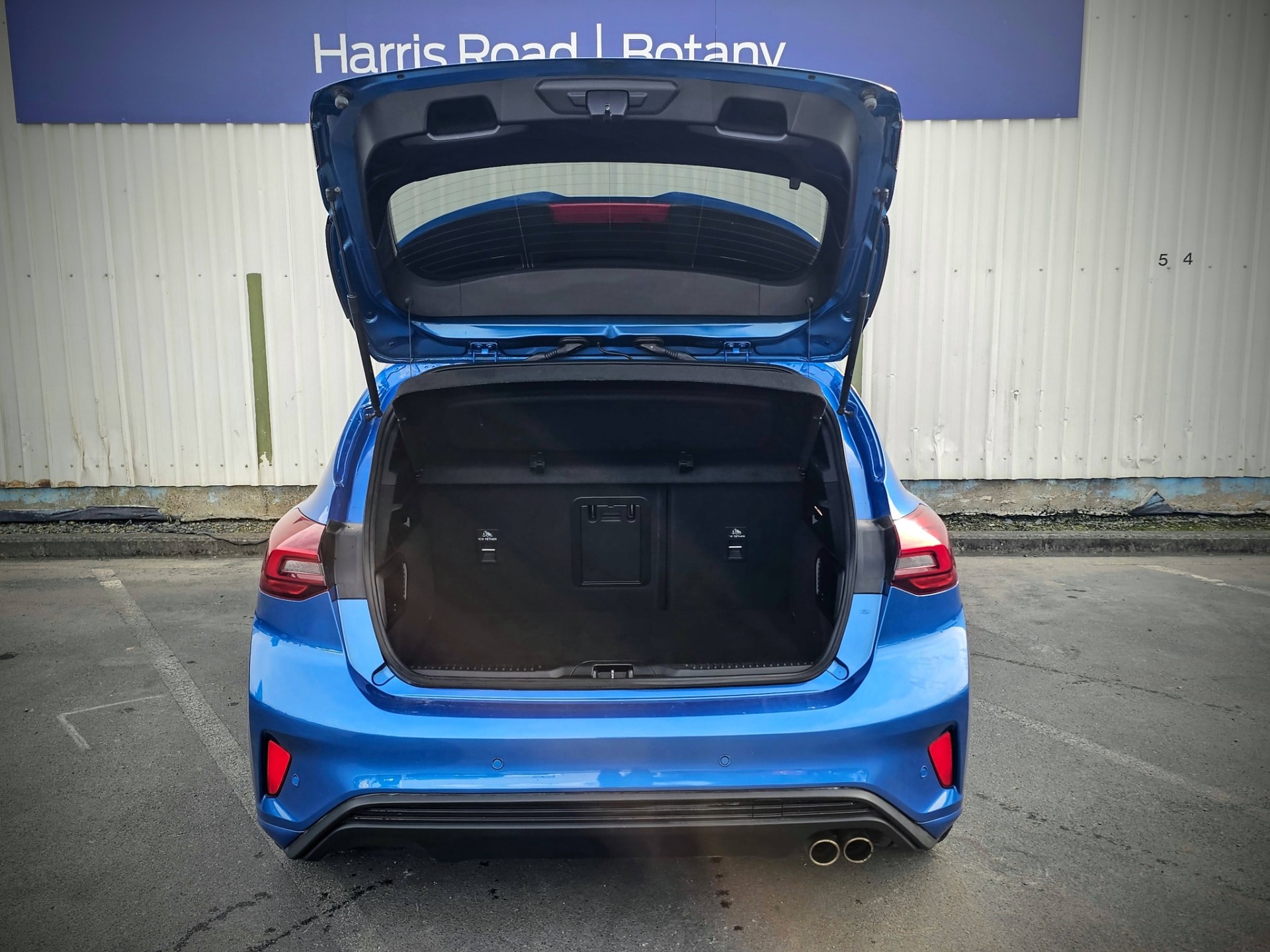 2023 Ford Focus ST-Line X Hybrid - Image 6