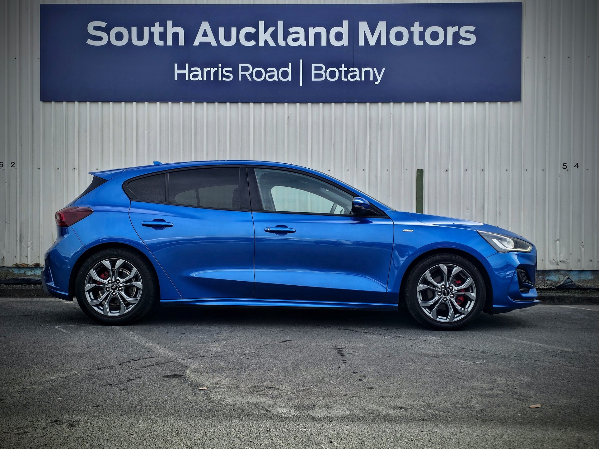 2023 Ford Focus ST-Line X Hybrid - Image 2