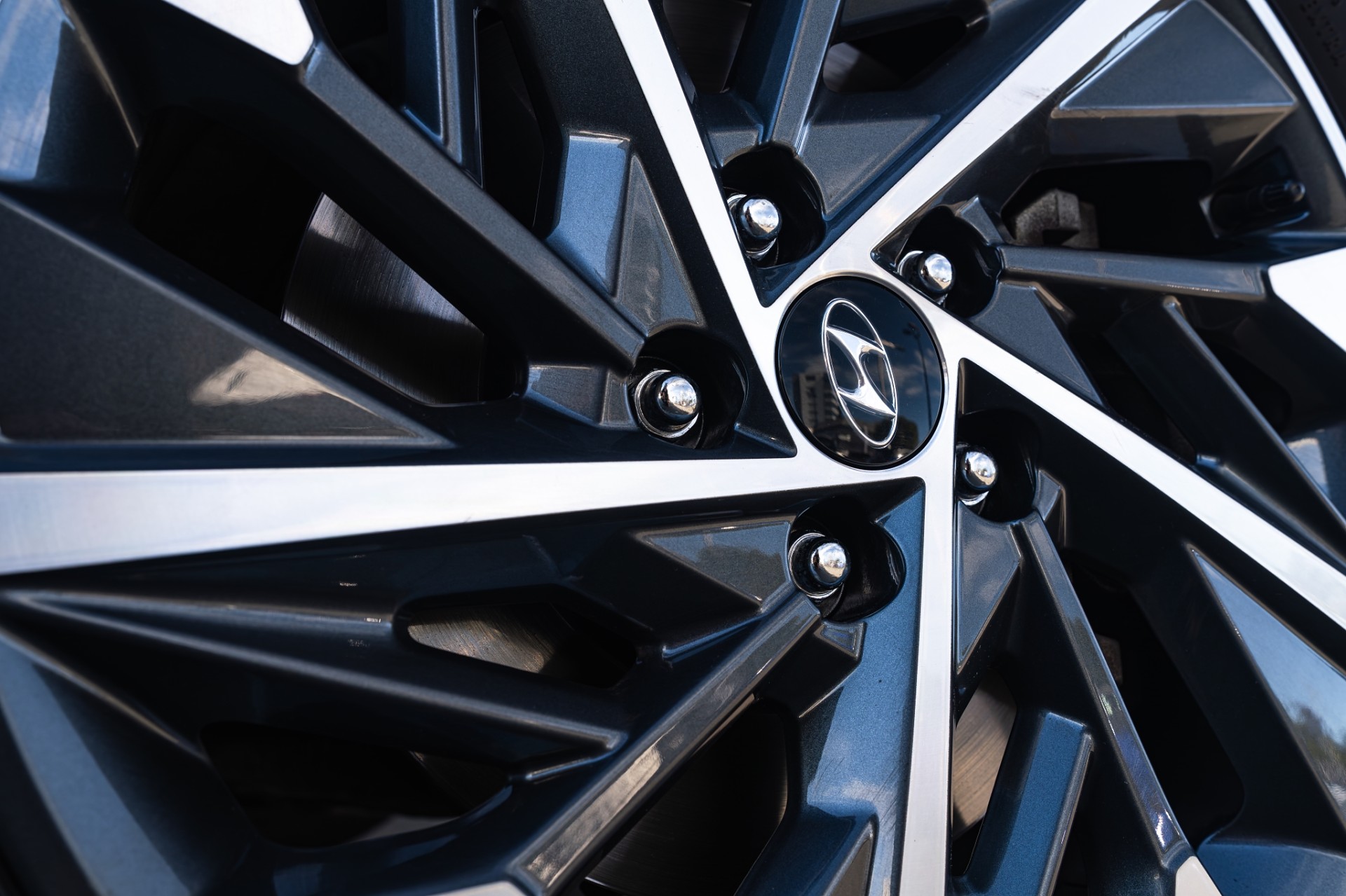 2023 Hyundai Tucson Elite 100kW Turbo Diesel AWD - Image 6