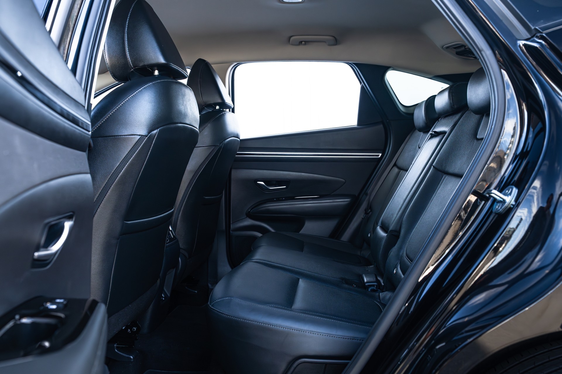 2023 Hyundai Tucson Elite 100kW Turbo Diesel AWD - Image 12