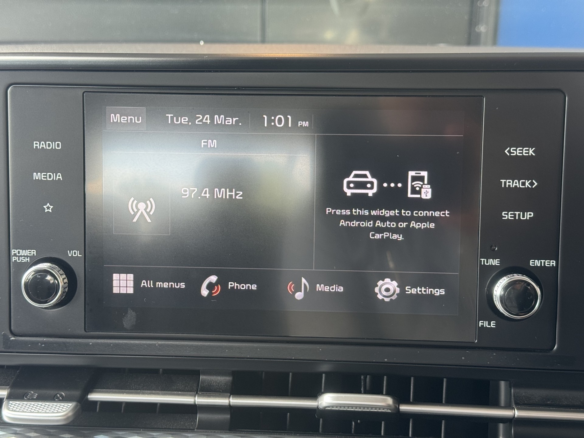 2023 Kia Carnival EX 2.2d - Image 14