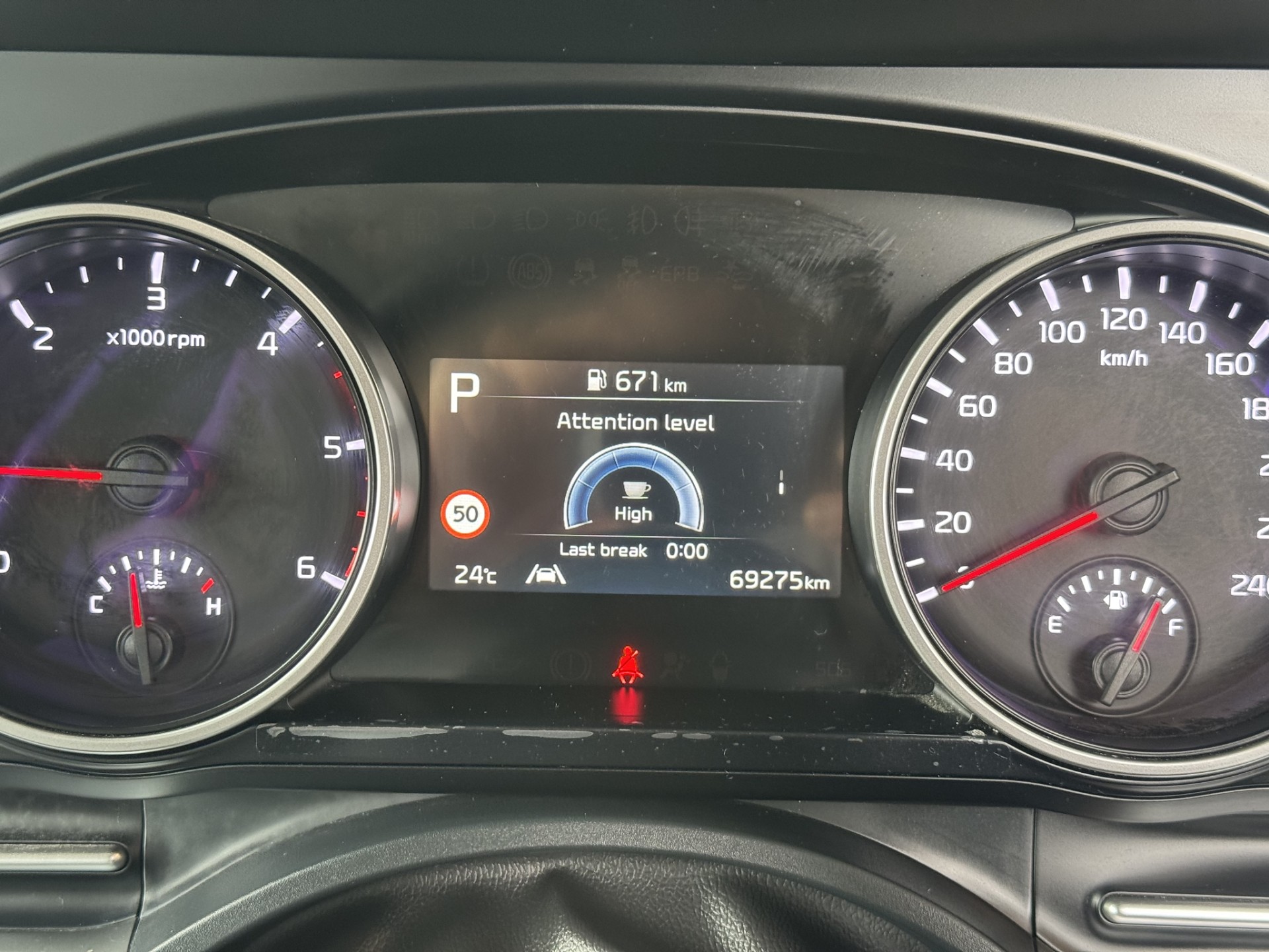 2023 Kia Carnival EX 2.2d - Image 18