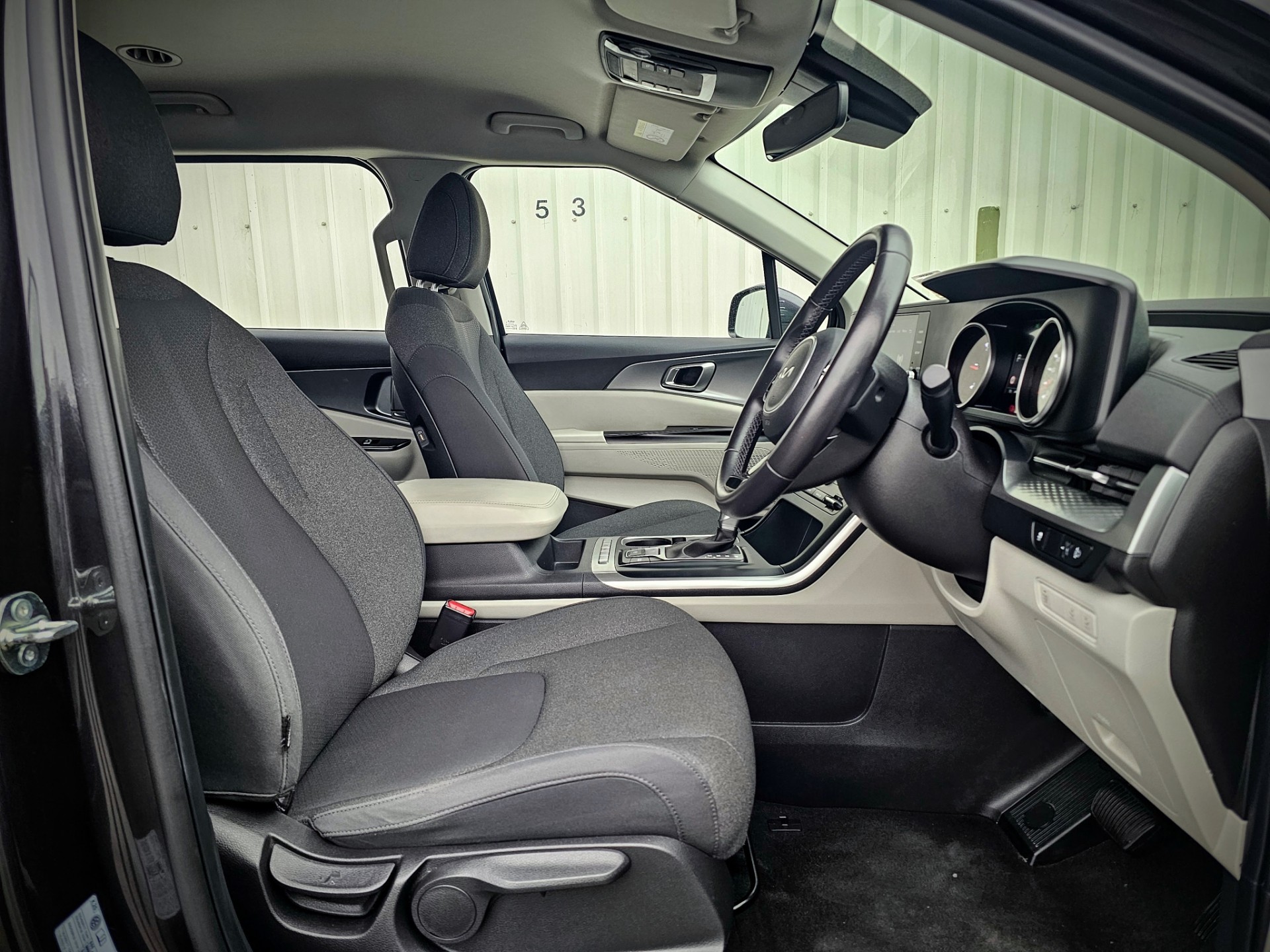 2023 Kia Carnival Ex 2.2Dt/8At 8-Seater - Image 17