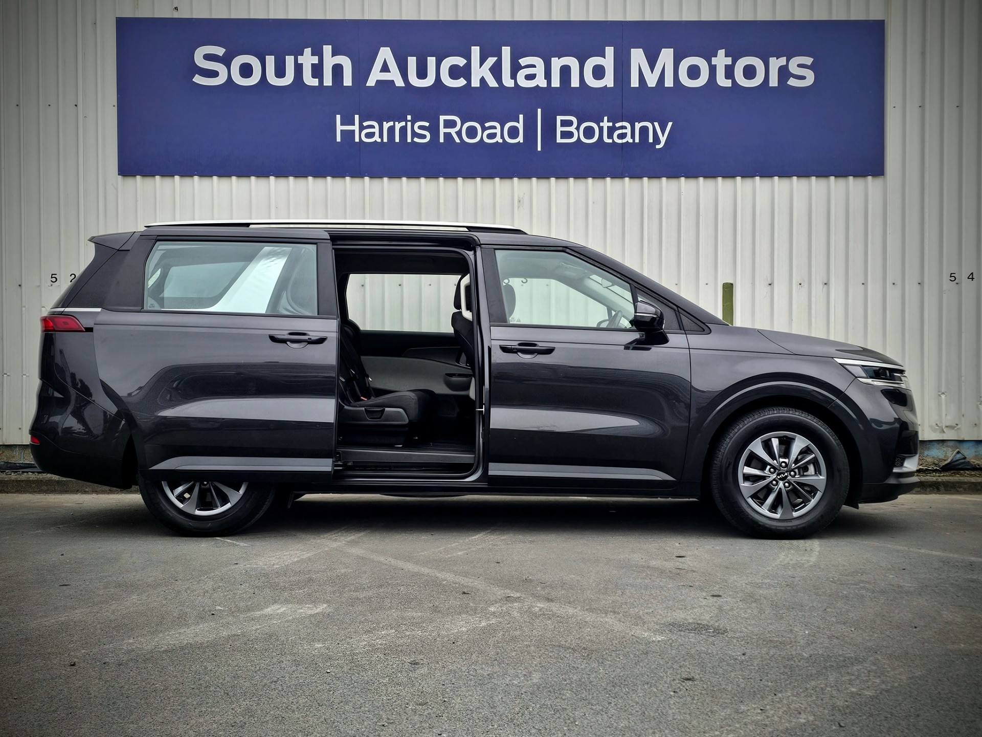 2023 Kia Carnival Ex 2.2Dt/8At 8-Seater - Image 4