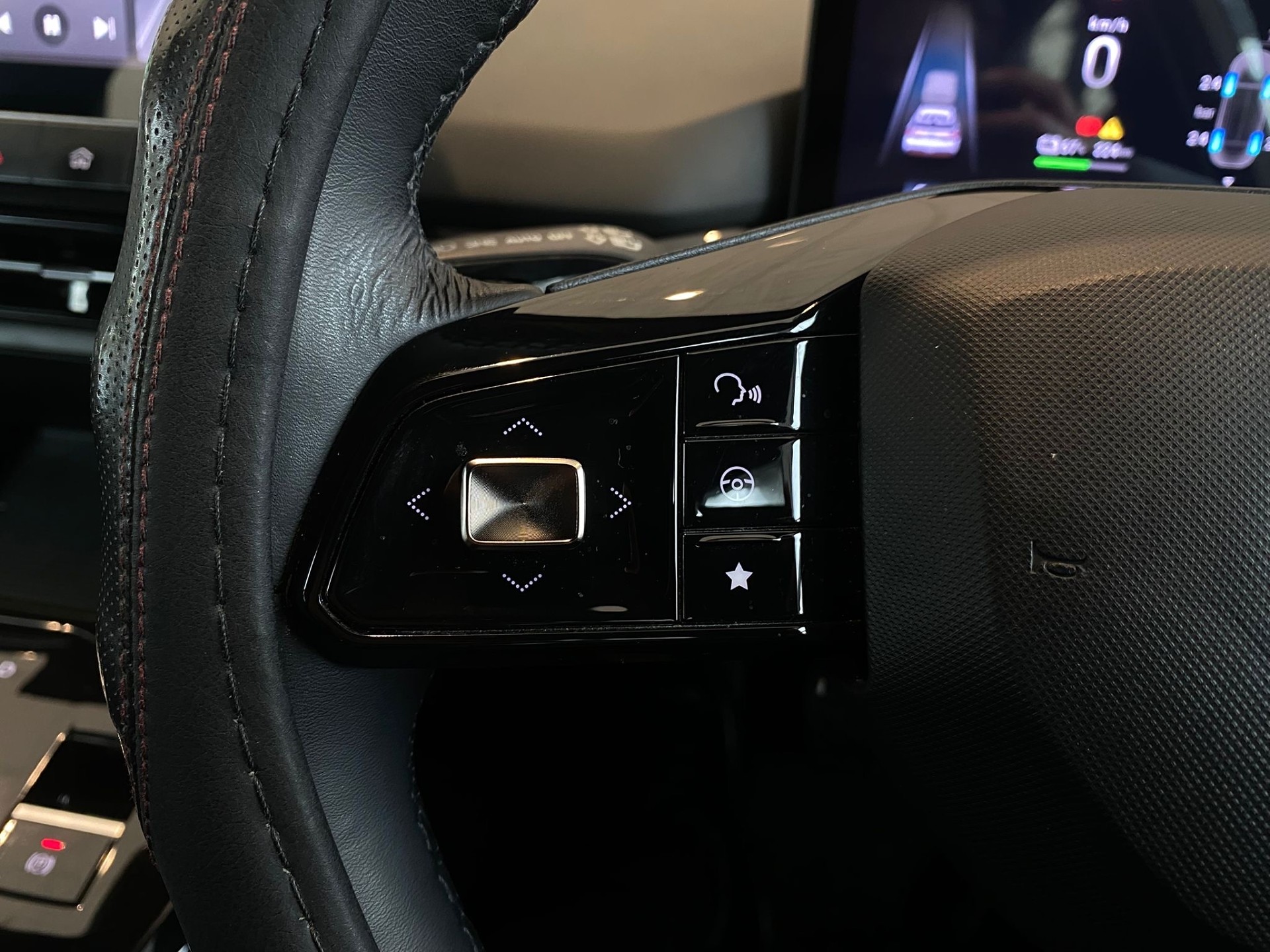 2023 MG MG4 Essence 64Kwh/Ev - Image 14