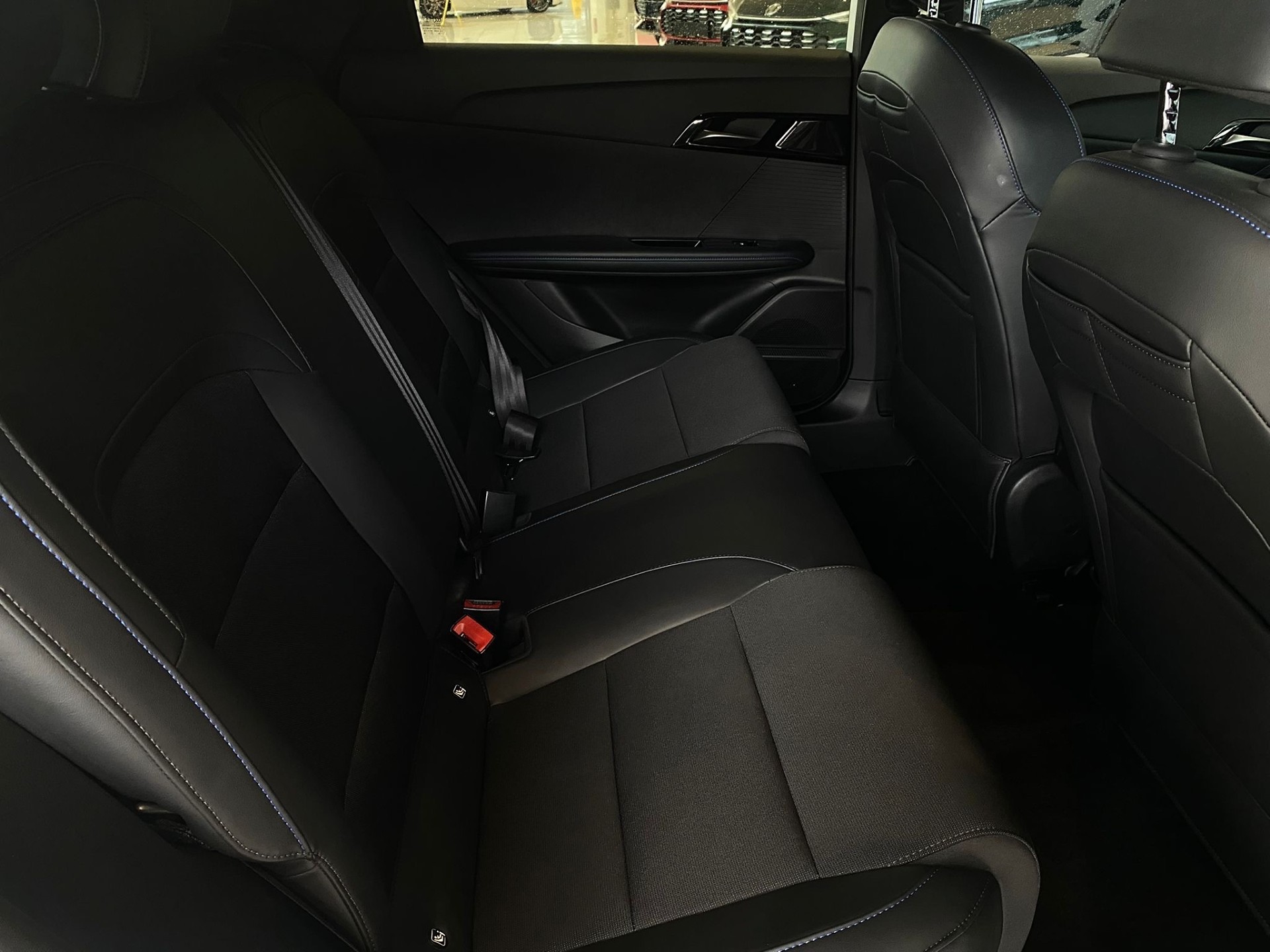 2023 MG MG4 Essence 64Kwh/Ev - Image 13