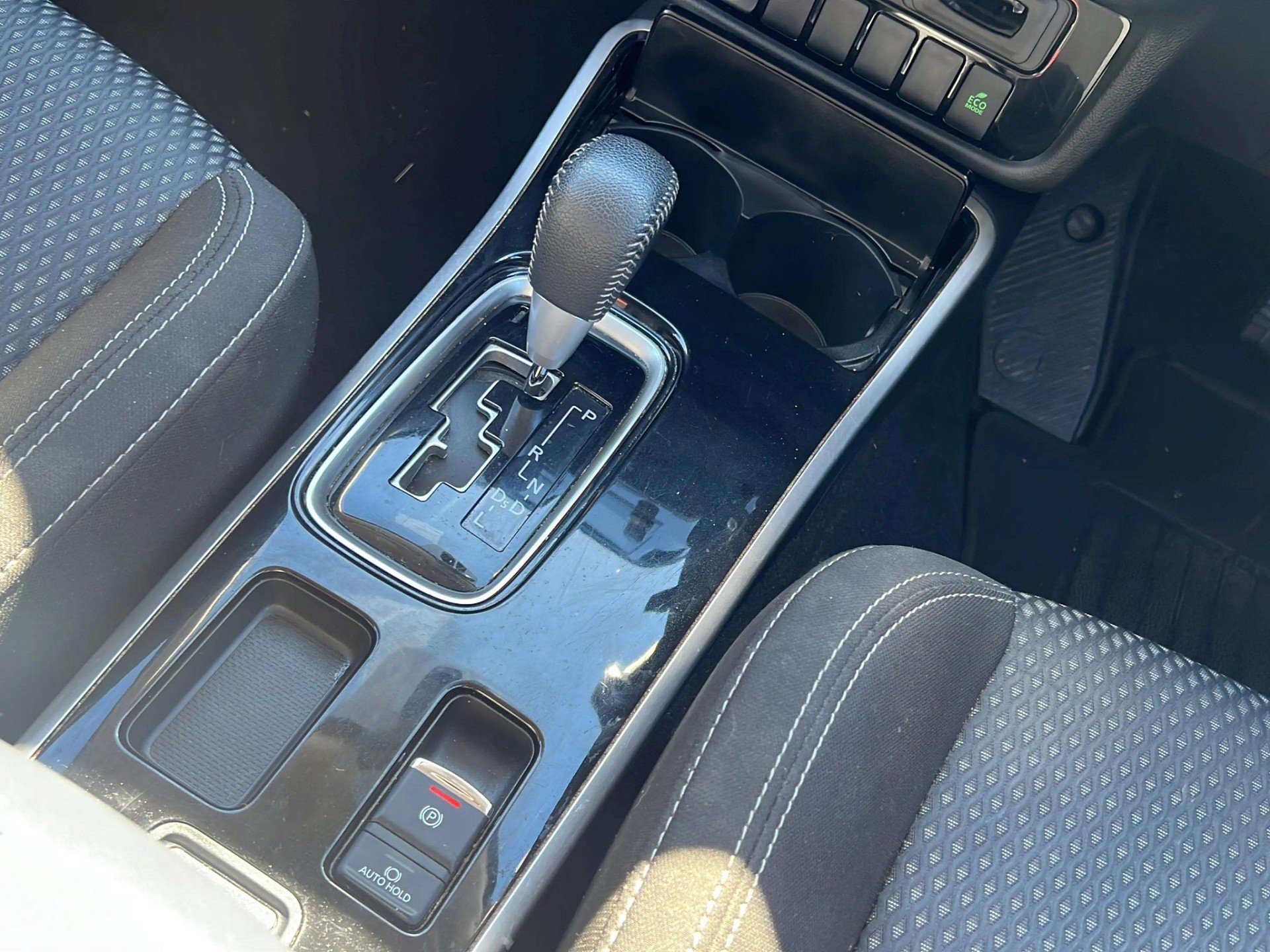 2023 Mitsubishi Outlander Ls 2.4P/Cvt - Image 19