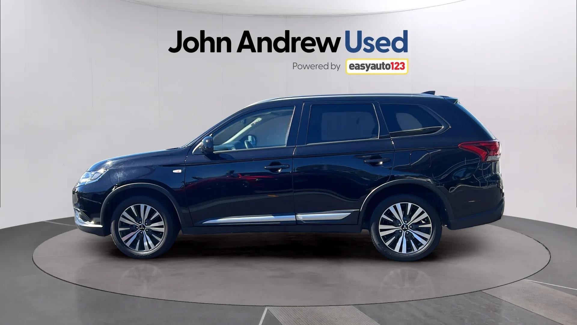 2023 Mitsubishi Outlander Ls 2.4P/Cvt - Image 9