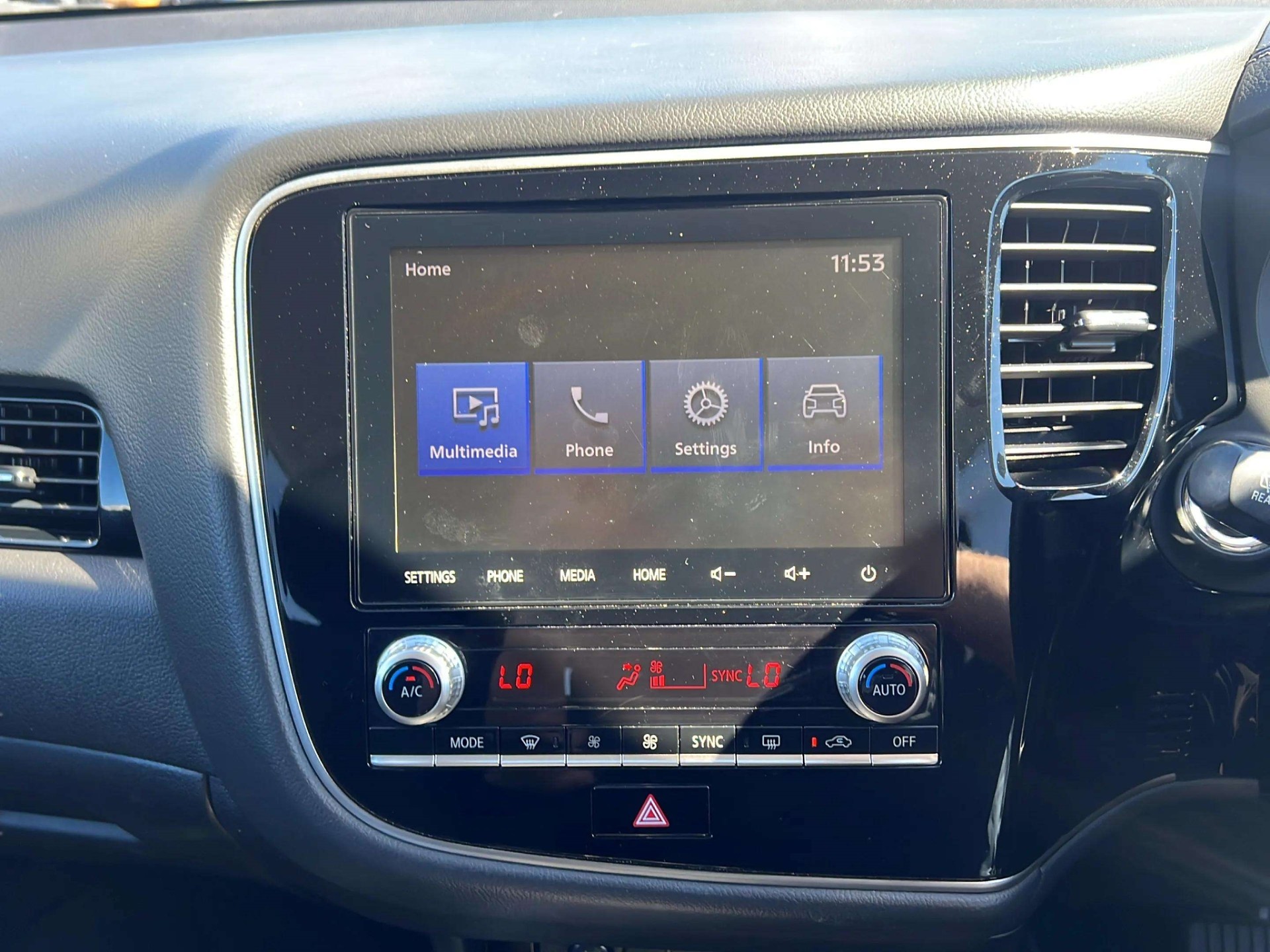 2023 Mitsubishi Outlander Ls 2.4P/Cvt - Image 15