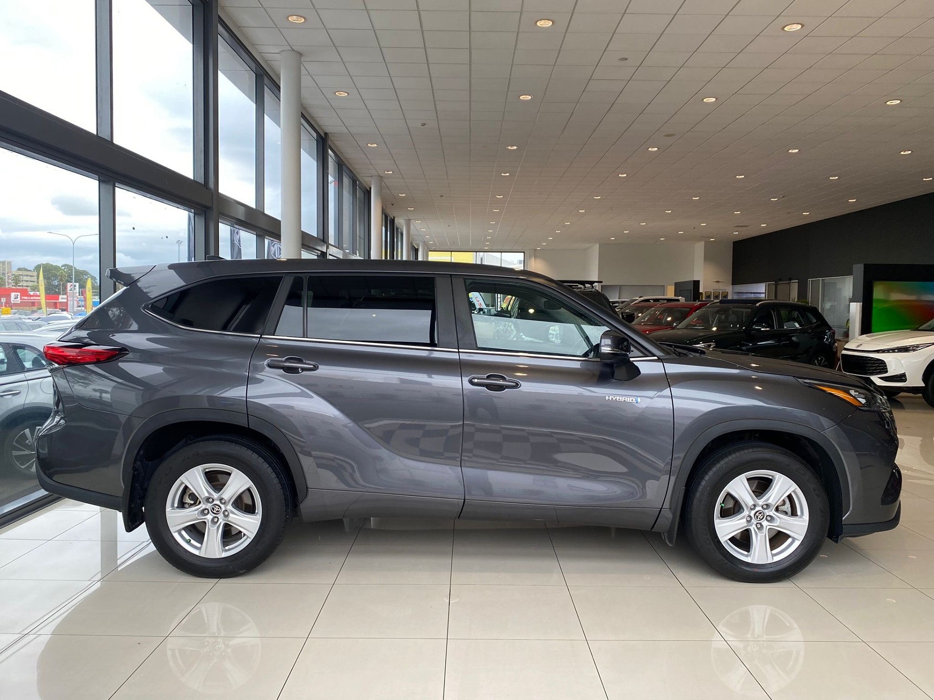 2023 Toyota Highlander Gxl 2.5Ph/4Wd/Hd - Image 3