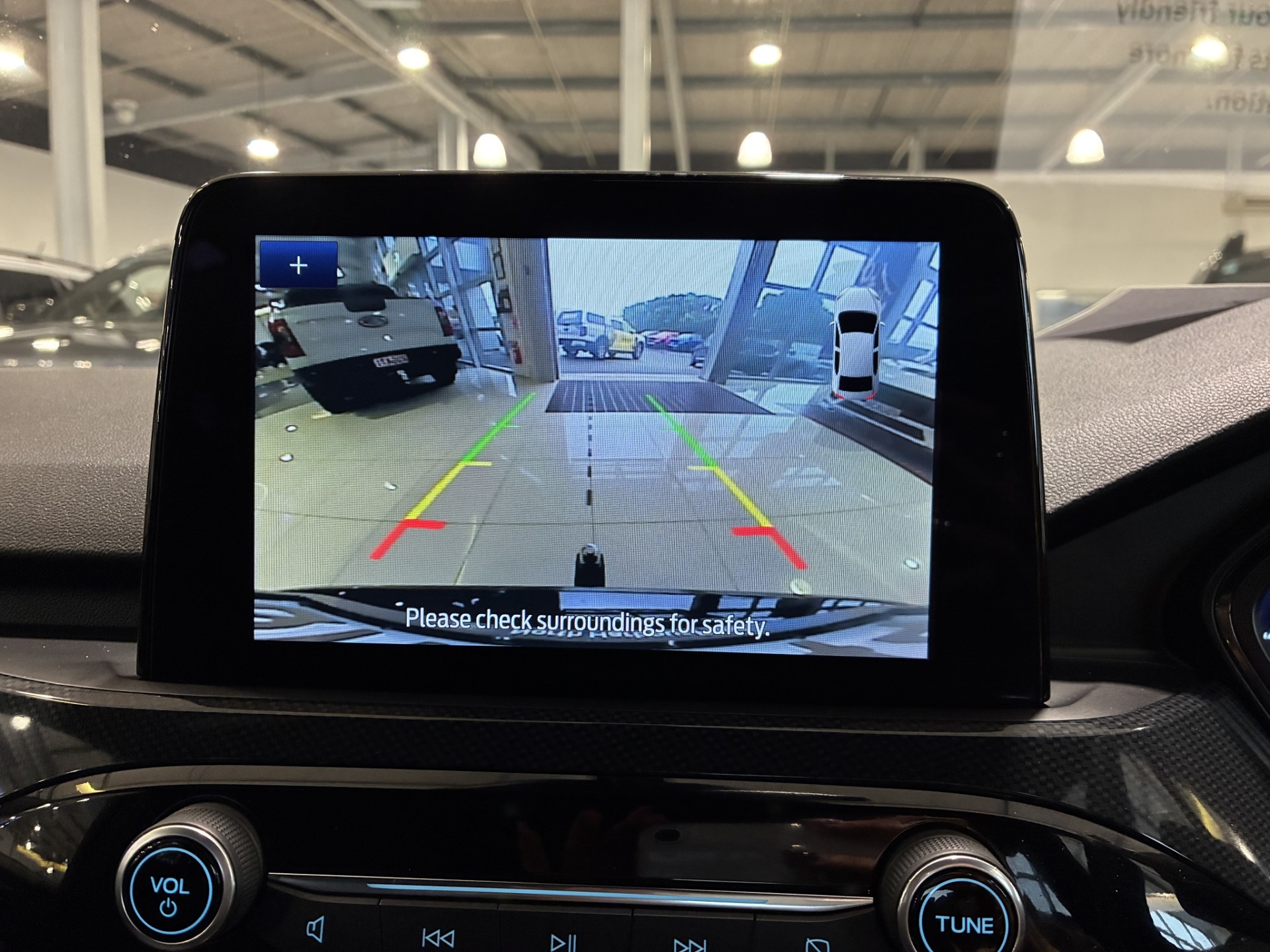 2024 Ford Escape St-Line Fhev 2.5Ph - Image 6