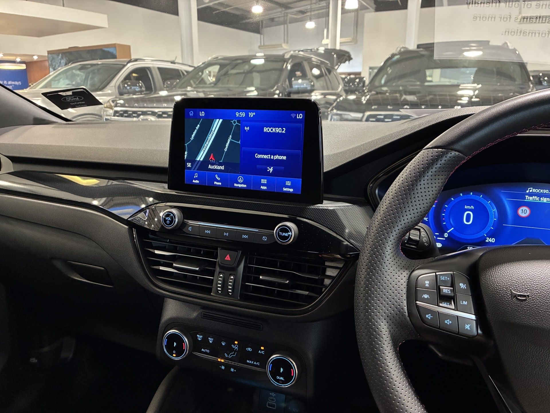 2024 Ford Escape St-Line Fhev 2.5Ph - Image 7