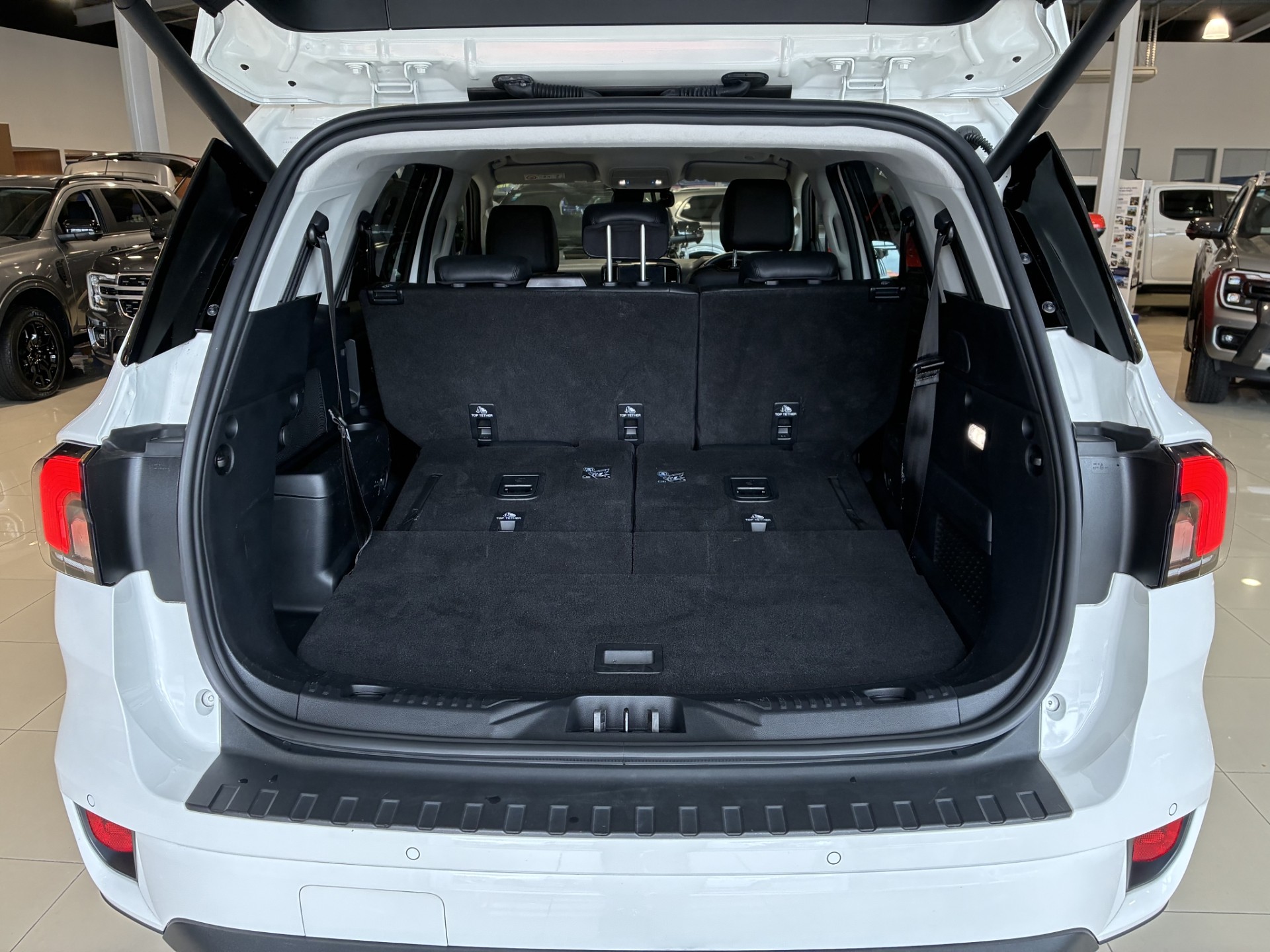 2024 Ford Everest Sport 2.0D/4Wd/10At - Image 6