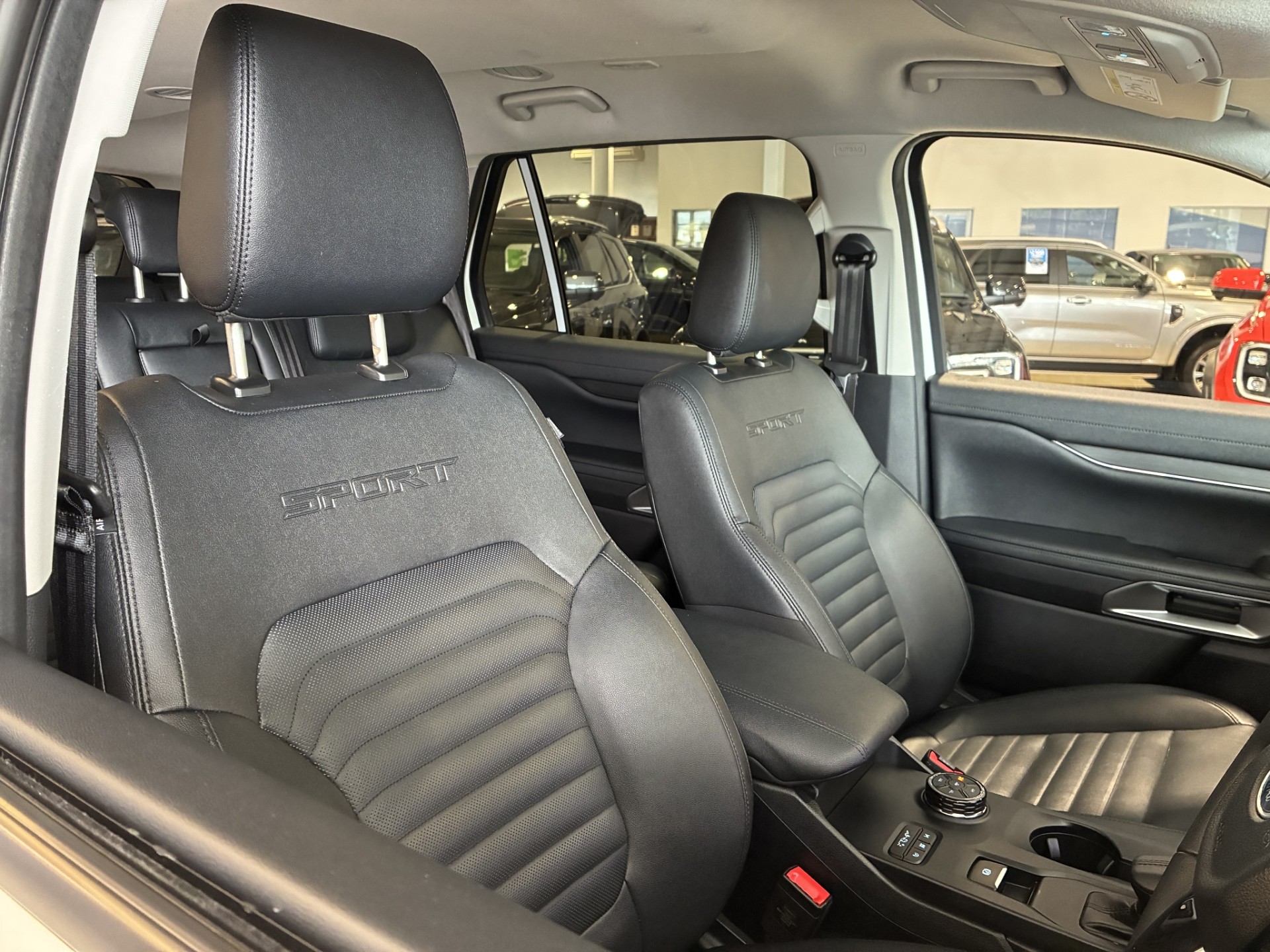 2024 Ford Everest Sport 2.0D/4Wd/10At - Image 10