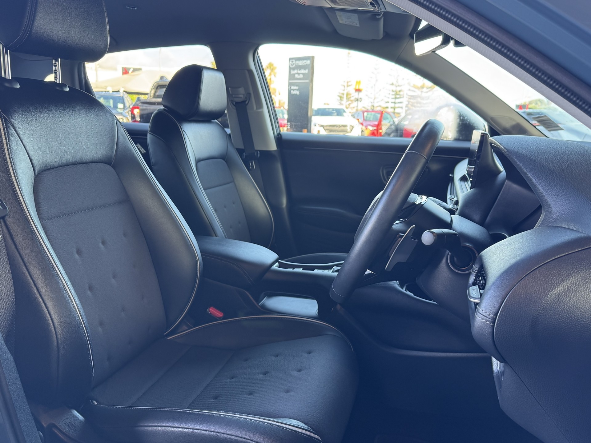 2024 Honda ZR-V ZRV TURBO 1.5P - Image 12