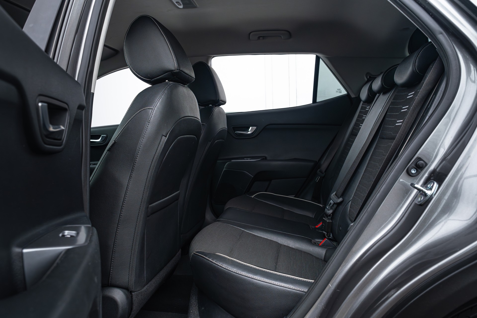 2024 Kia Stonic Gt-Line 74kW Turbo Petrol Auto - Image 12