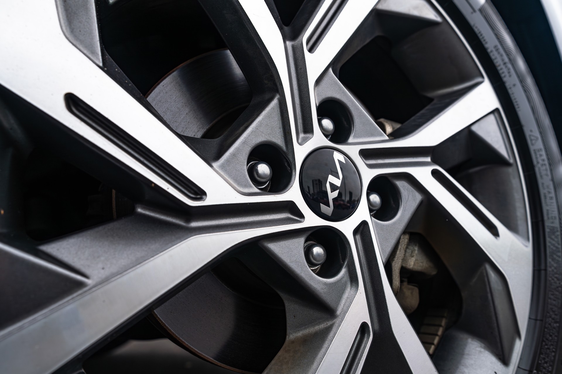 2024 Kia Stonic Gt-Line 74kW Turbo Petrol Auto - Image 6