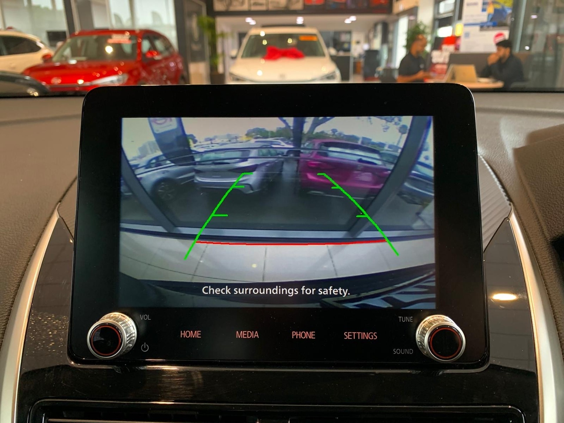 2024 Mitsubishi Eclipse Cross Xls 1.5Pt/8Cvt - Image 17