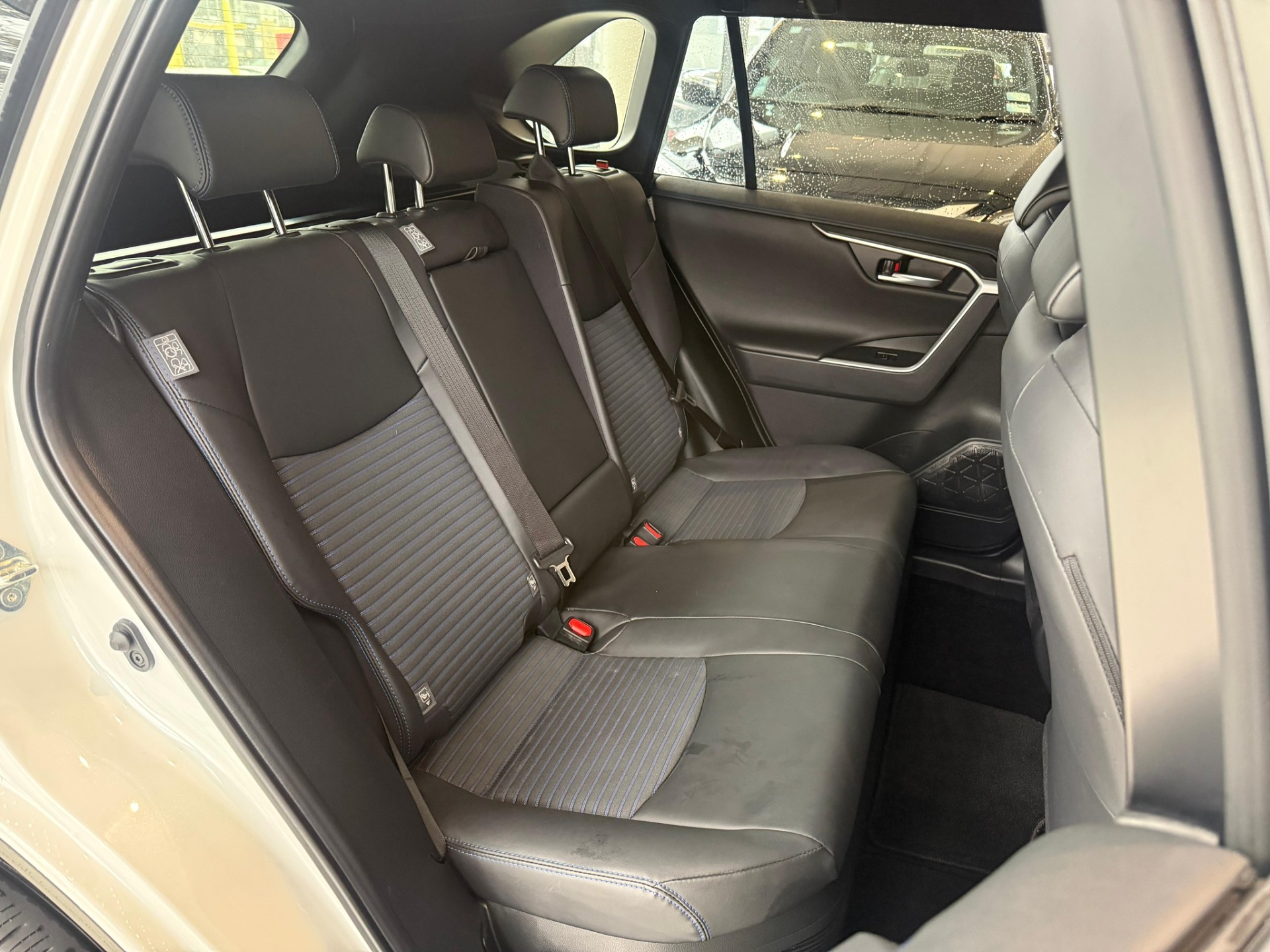 2024 Toyota RAV4 Xse 2.5Ph/4Wd/Hd - Image 11