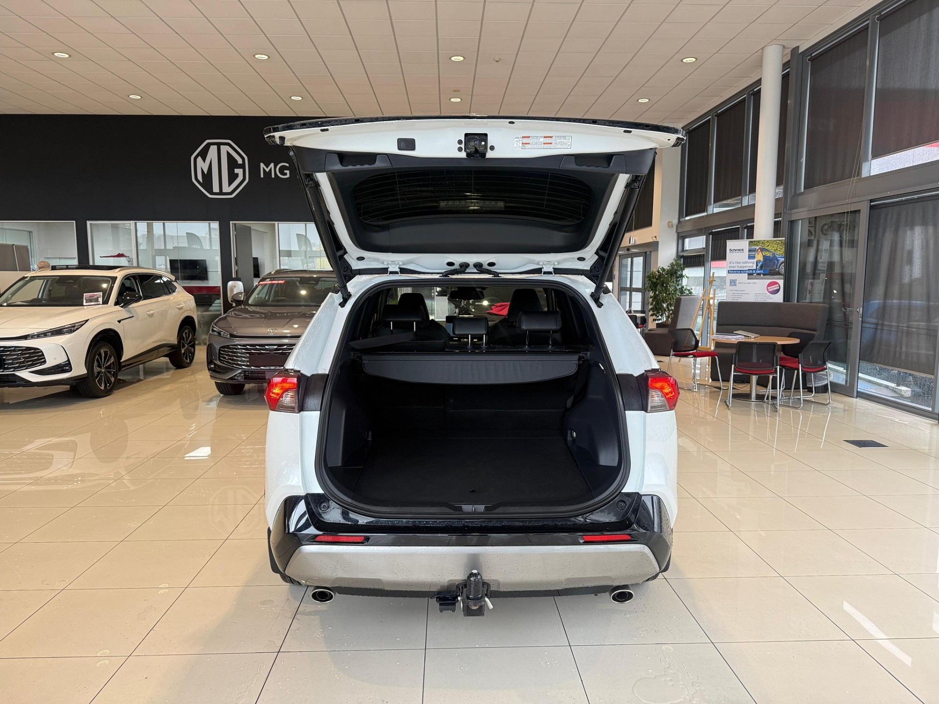 2024 Toyota RAV4 Xse 2.5Ph/4Wd/Hd - Image 8