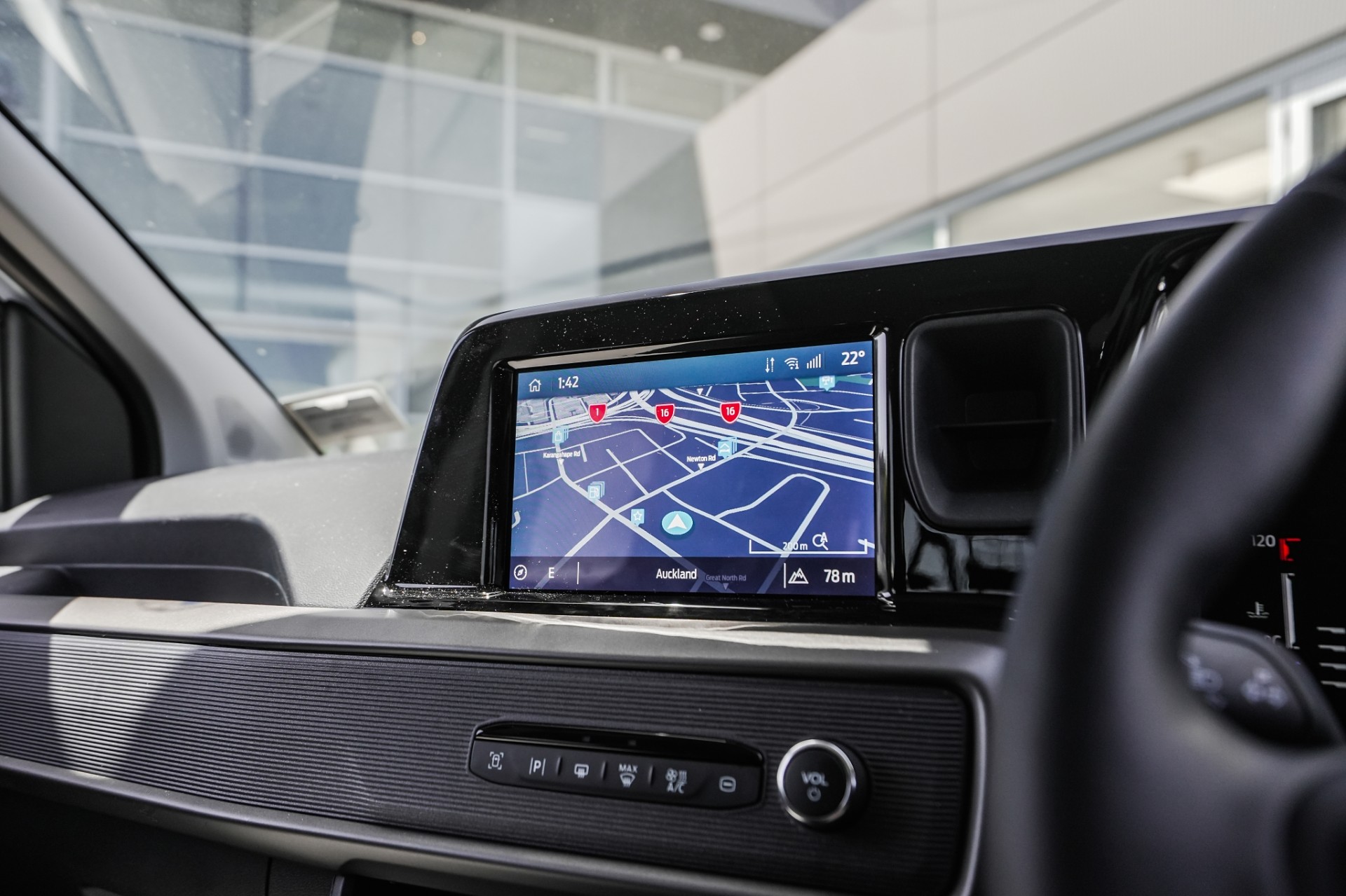 2025 Ford Courier Trend 1.0P/7At - Image 20