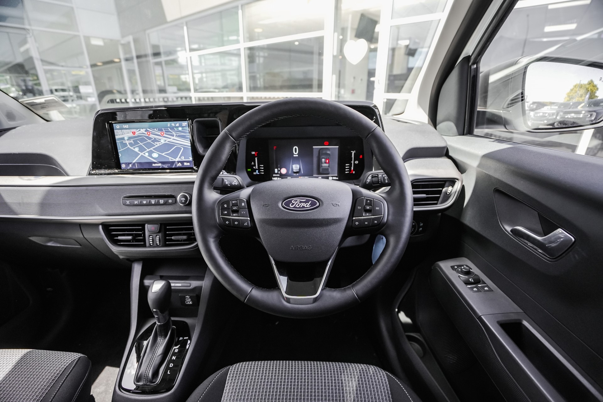 2025 Ford Courier Trend 1.0P/7At - Image 13