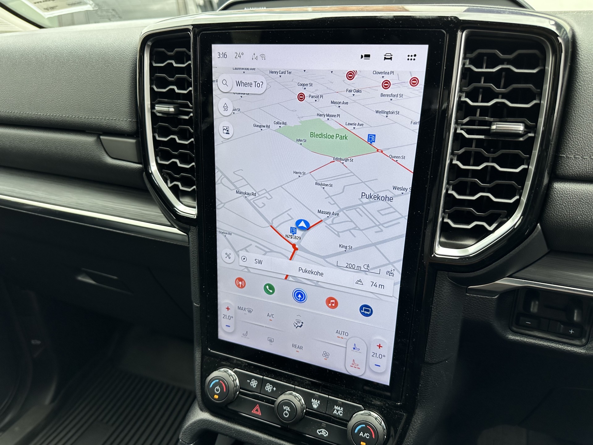 2025 Ford Everest Sport 2.0 - Image 14