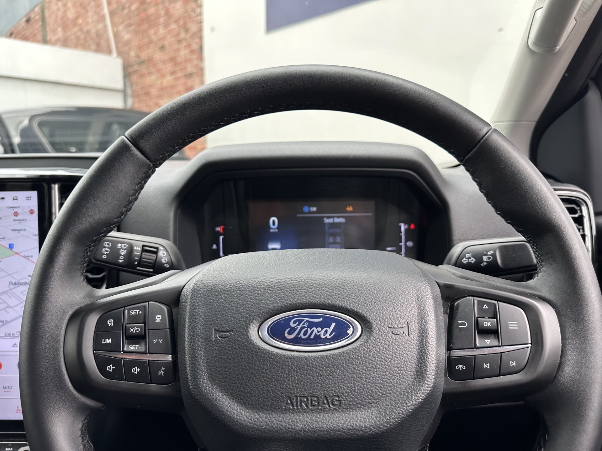 2025 Ford Everest Sport 2.0 - Image 17