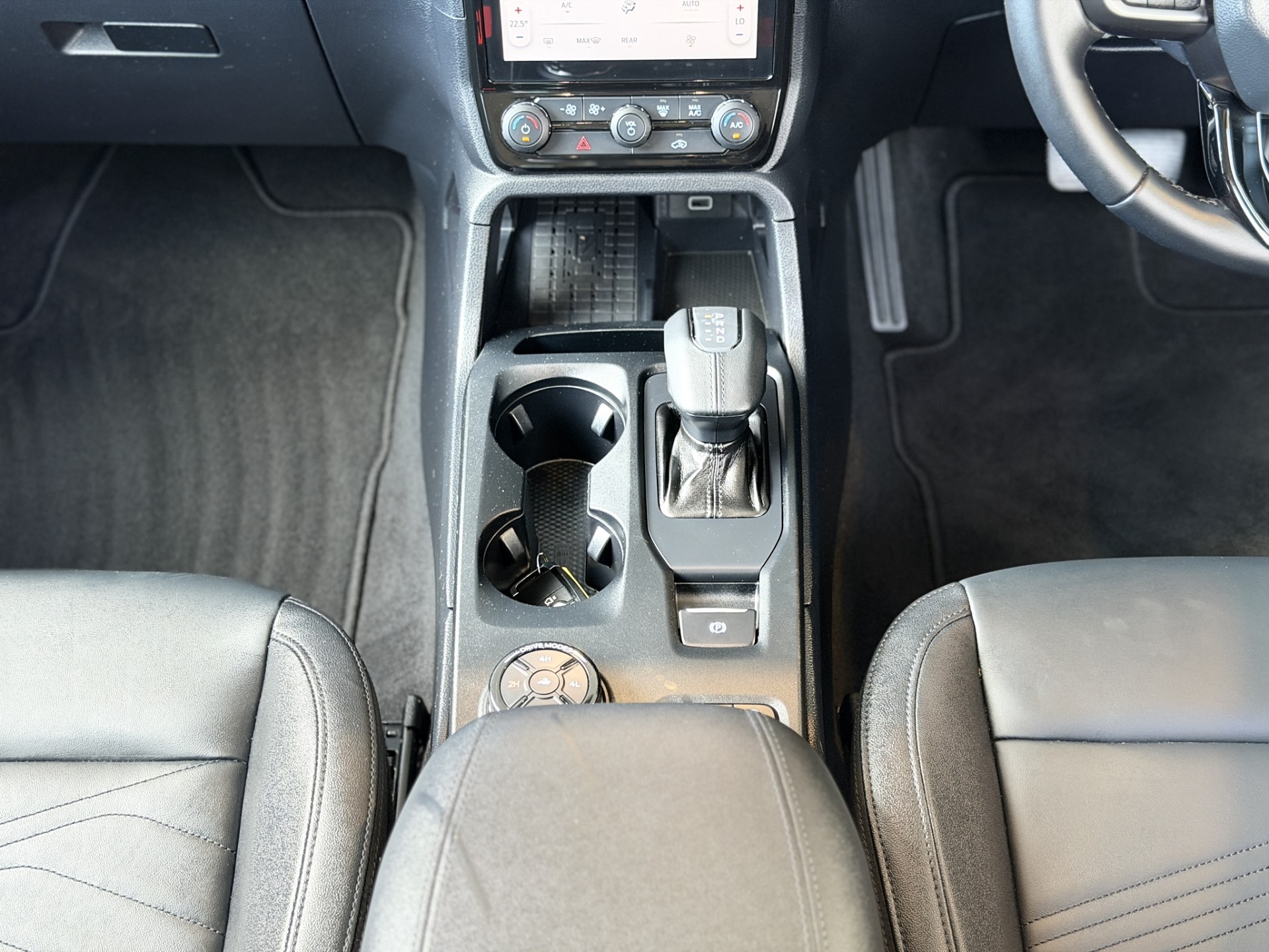 2025 Ford Everest Trend 2.0D/4Wd/10At - Image 15