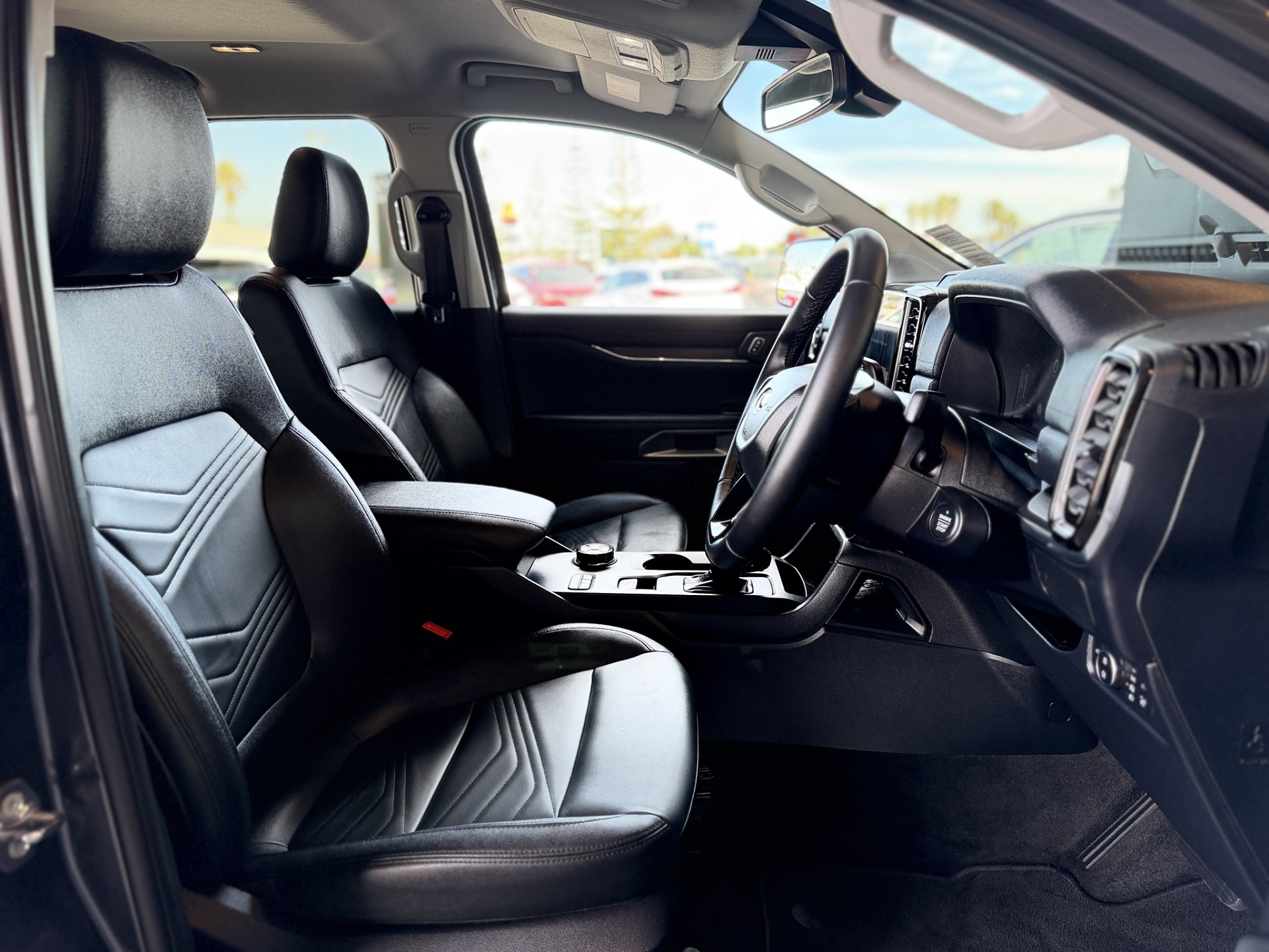 2025 Ford Everest Trend 2.0D/4Wd/10At - Image 13