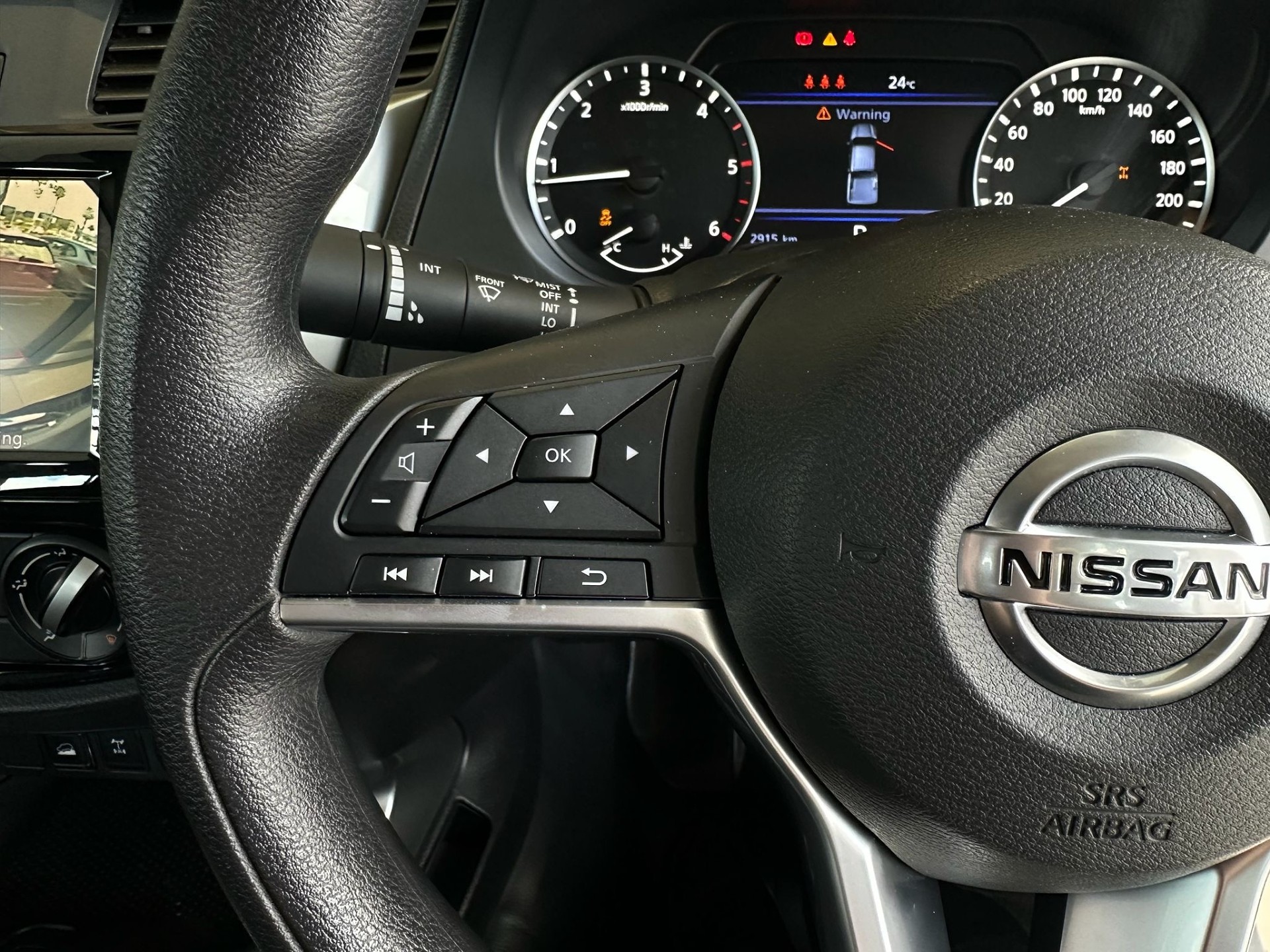 2025 Nissan Navara Sl 2.3D/4Wd/7At - Image 14