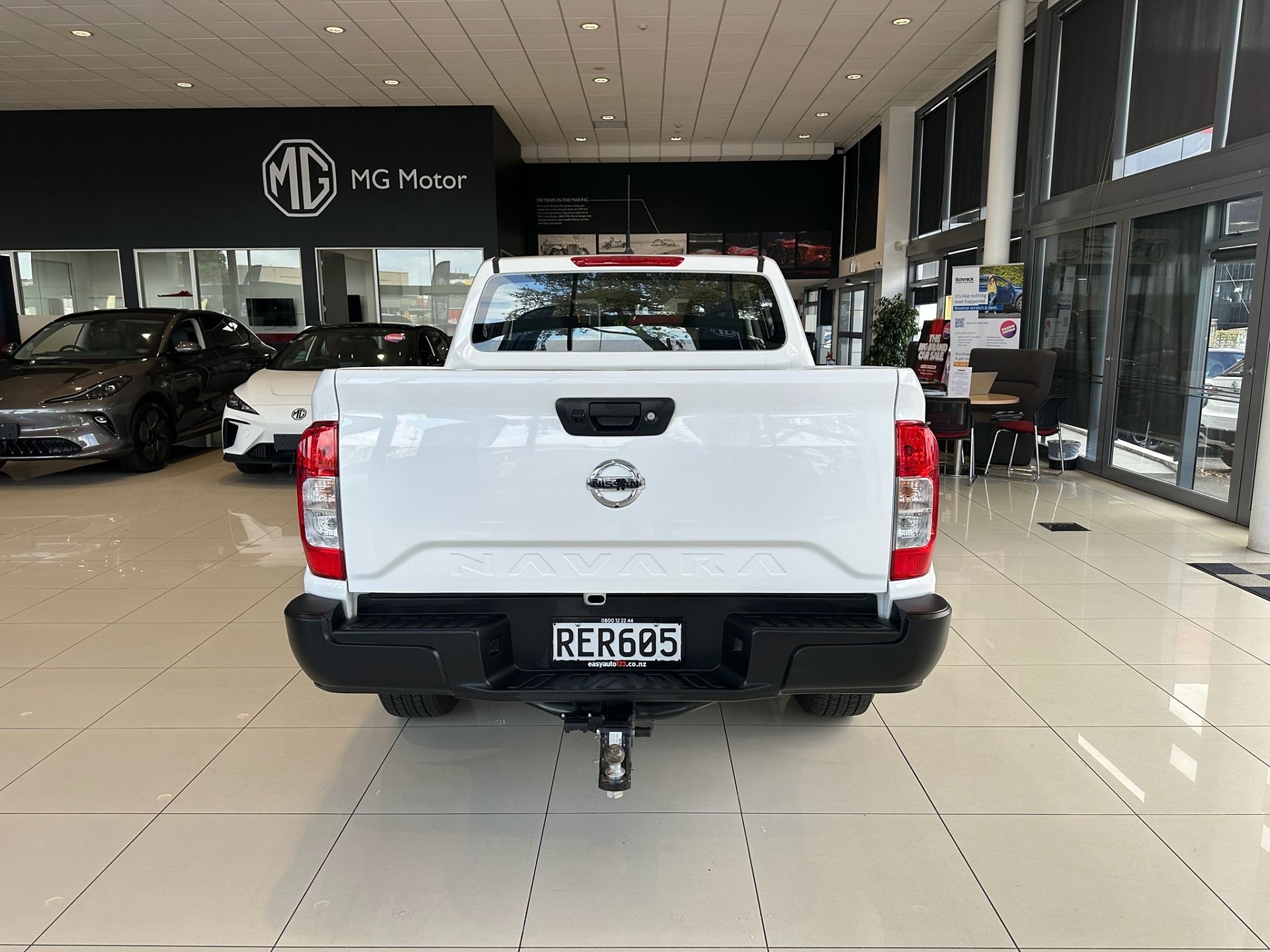 2025 Nissan Navara Sl 2.3D/4Wd/7At - Image 6