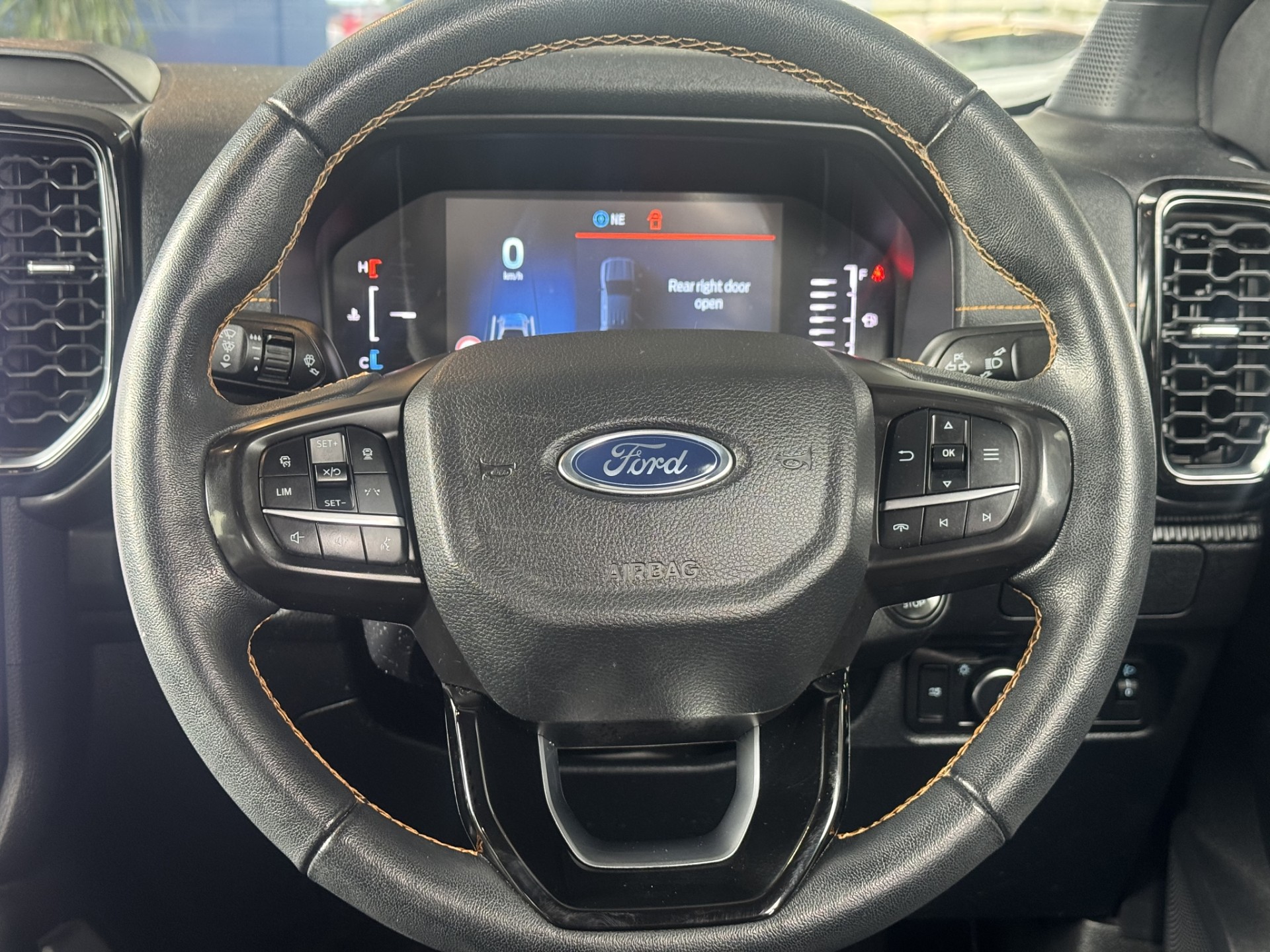 2023 Ford Ranger WILDTRAK V6 3.0D 4WD - Image 17