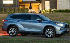 2026 Toyota Highlander hybrid lease or finance