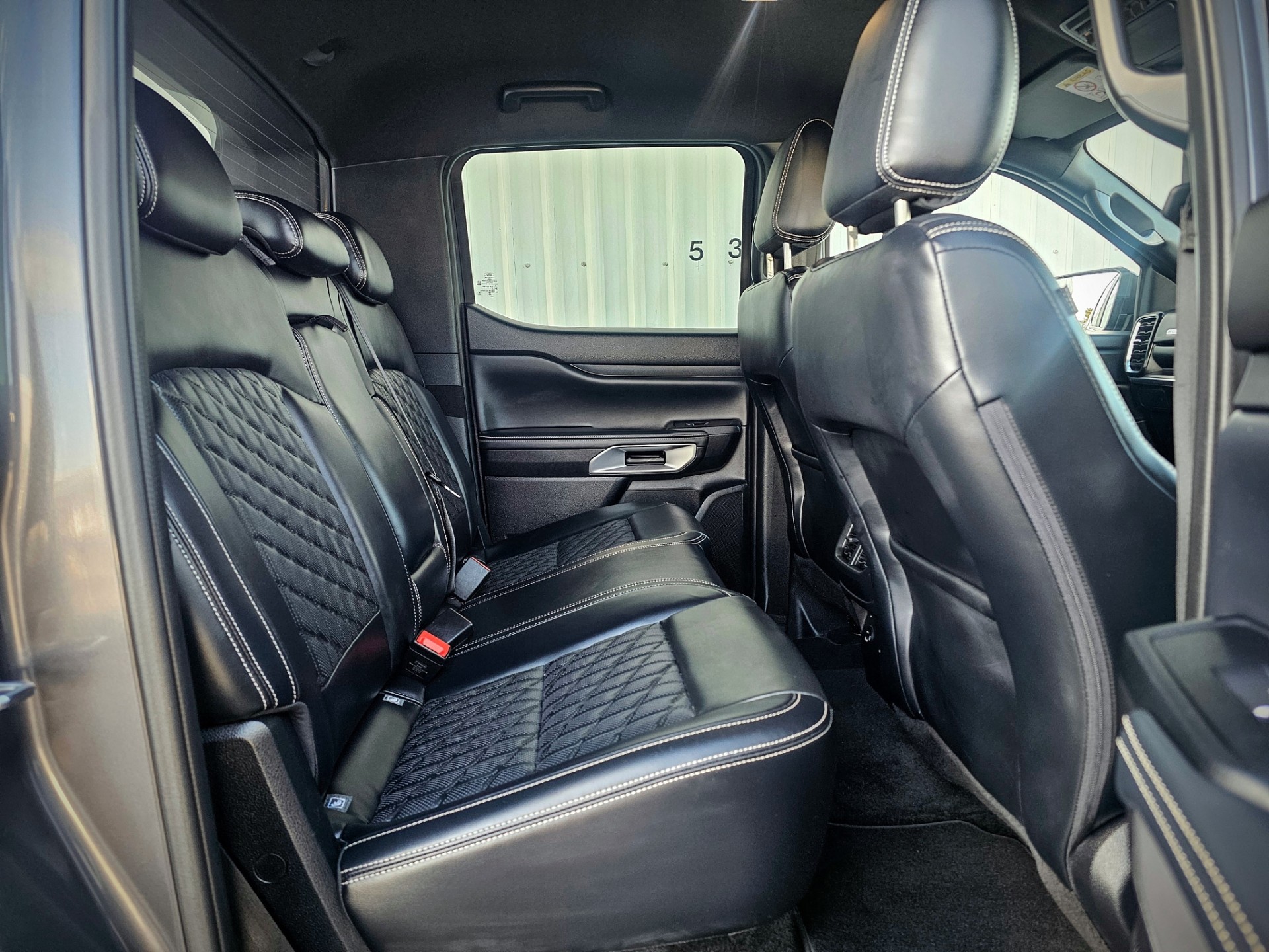 2025 Ford Ranger Platinum 3.0D/4Wd - Image 14