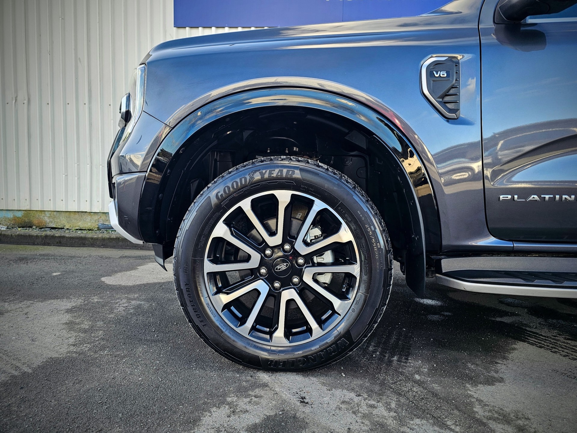 2025 Ford Ranger Platinum 3.0D/4Wd - Image 9