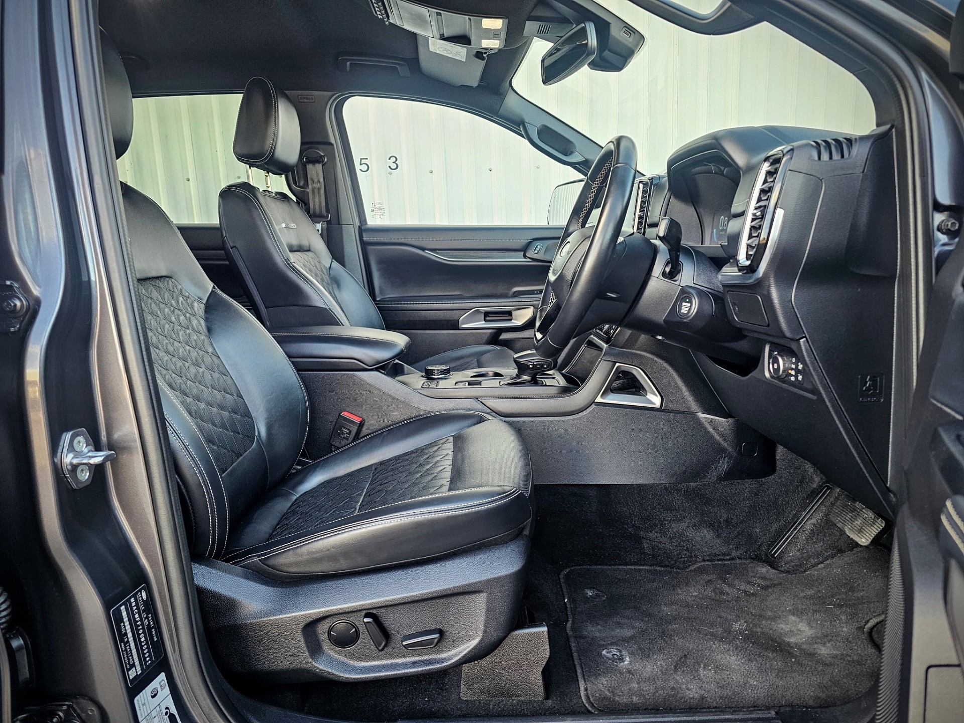 2025 Ford Ranger Platinum 3.0D/4Wd - Image 11